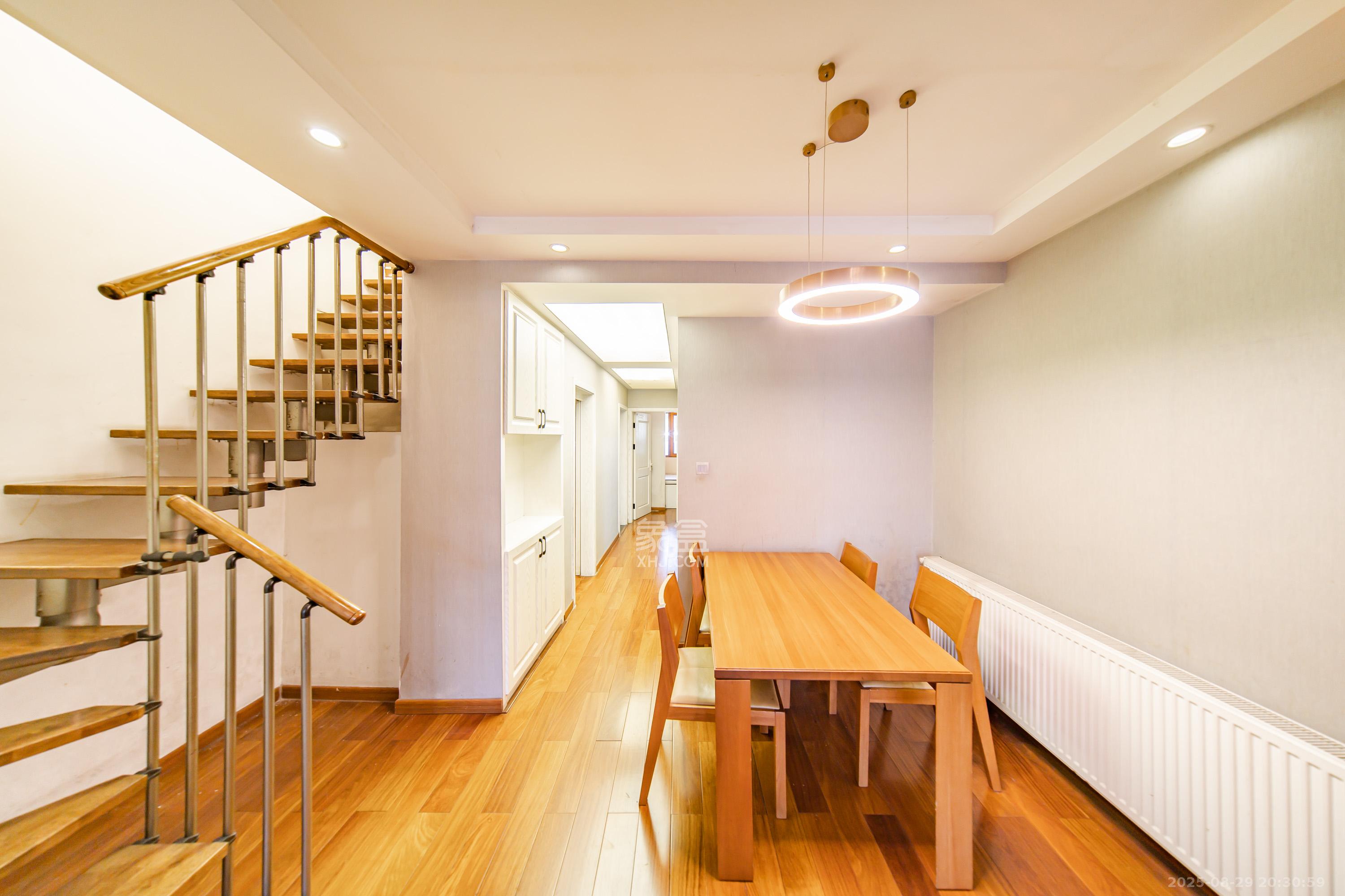 阳光100二期  5室2厅3卫    120.0万 阳光100二期  5室2厅3卫    120.0万其他