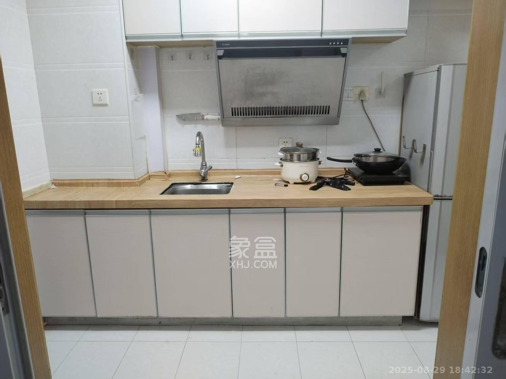 万博汇  1室1厅1卫   1100.00元/月室内图