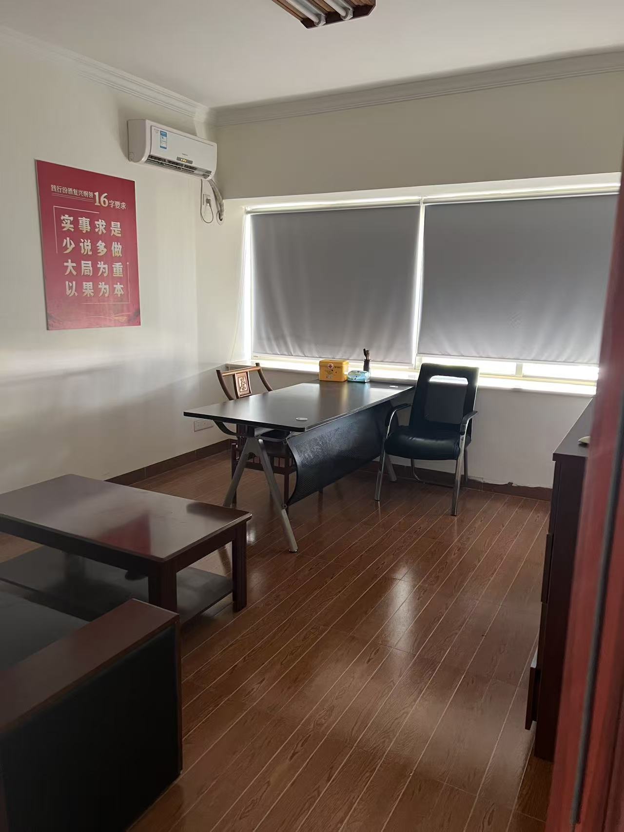 景瑞大厦 3室2厅1卫 5000.0元/月 景瑞大厦 3室2厅1卫 5000.0元/月室内图