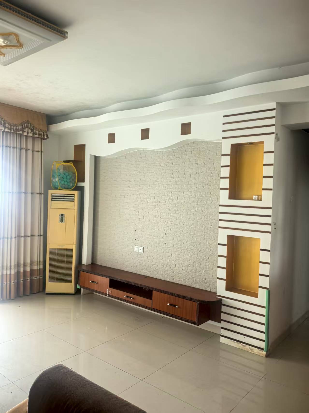 世代雅居 3室2厅2卫 3200.0元/月 世代雅居 3室2厅2卫 3200.0元/月室内图