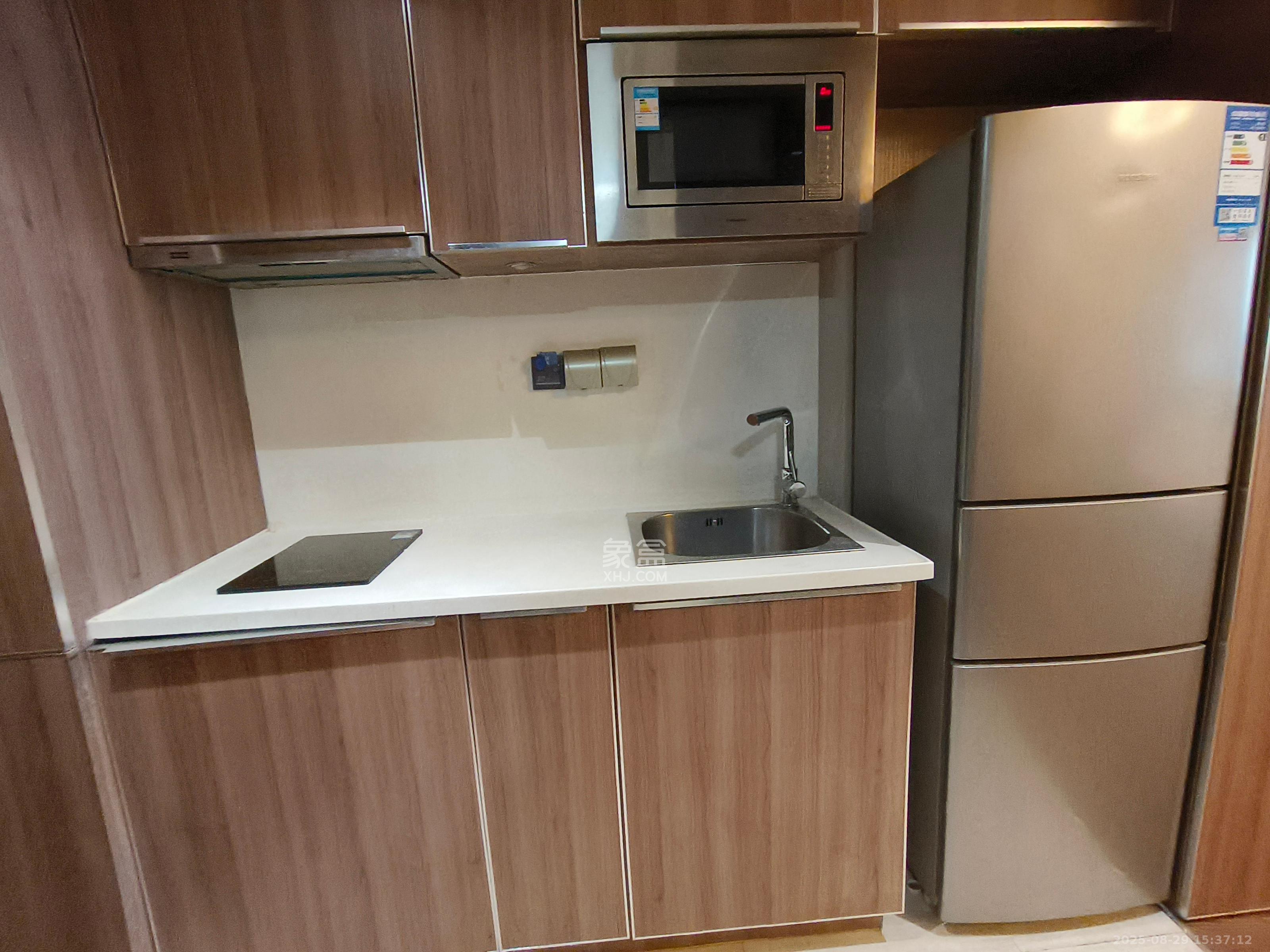 华远国际公寓 1室1厅1卫 3000.0元/月 华远国际公寓 1室1厅1卫 3000.0元/月室内图