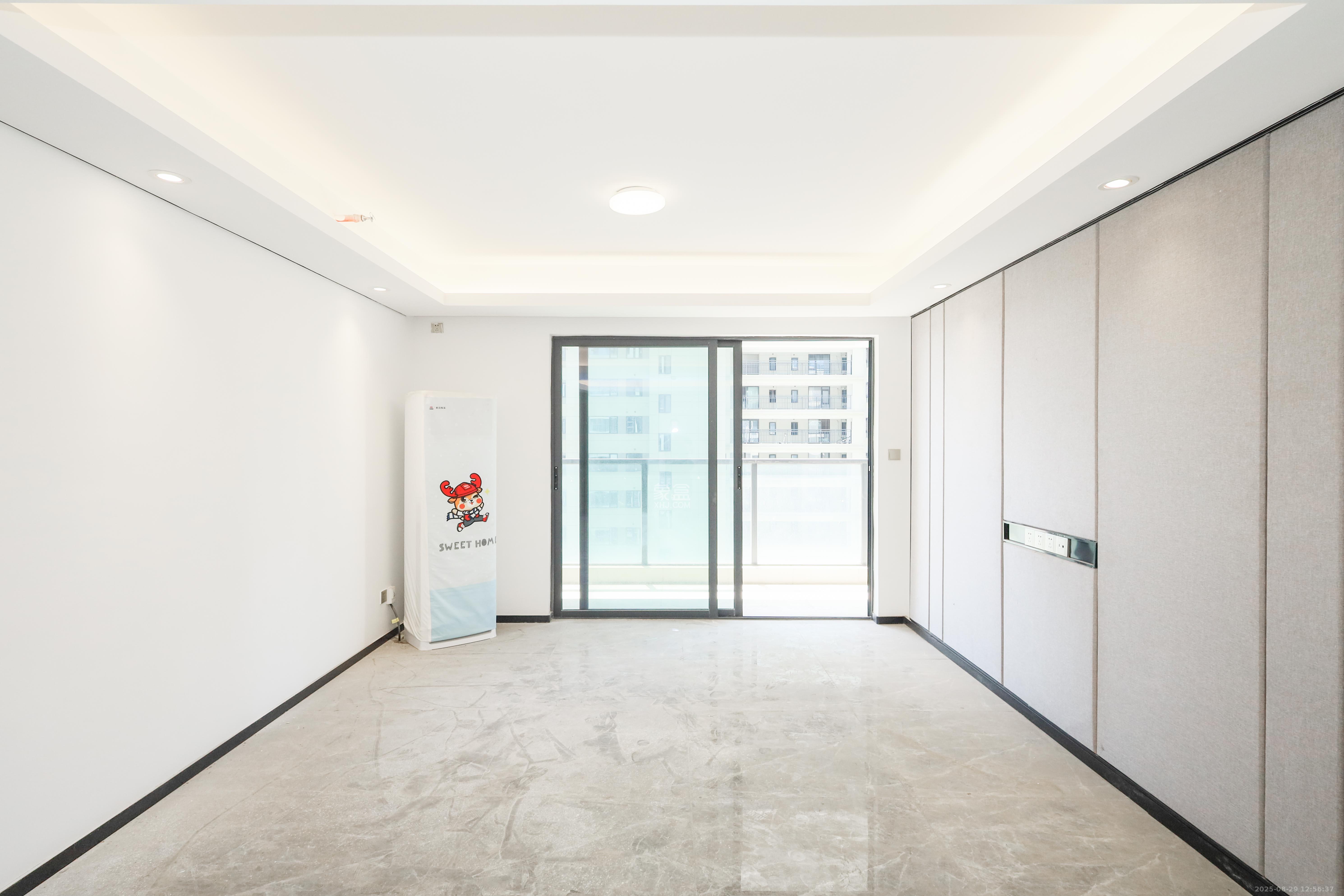 中国铁建湘语梅溪  3室2厅2卫    132.0万 中国铁建湘语梅溪  3室2厅2卫    132.0万客厅