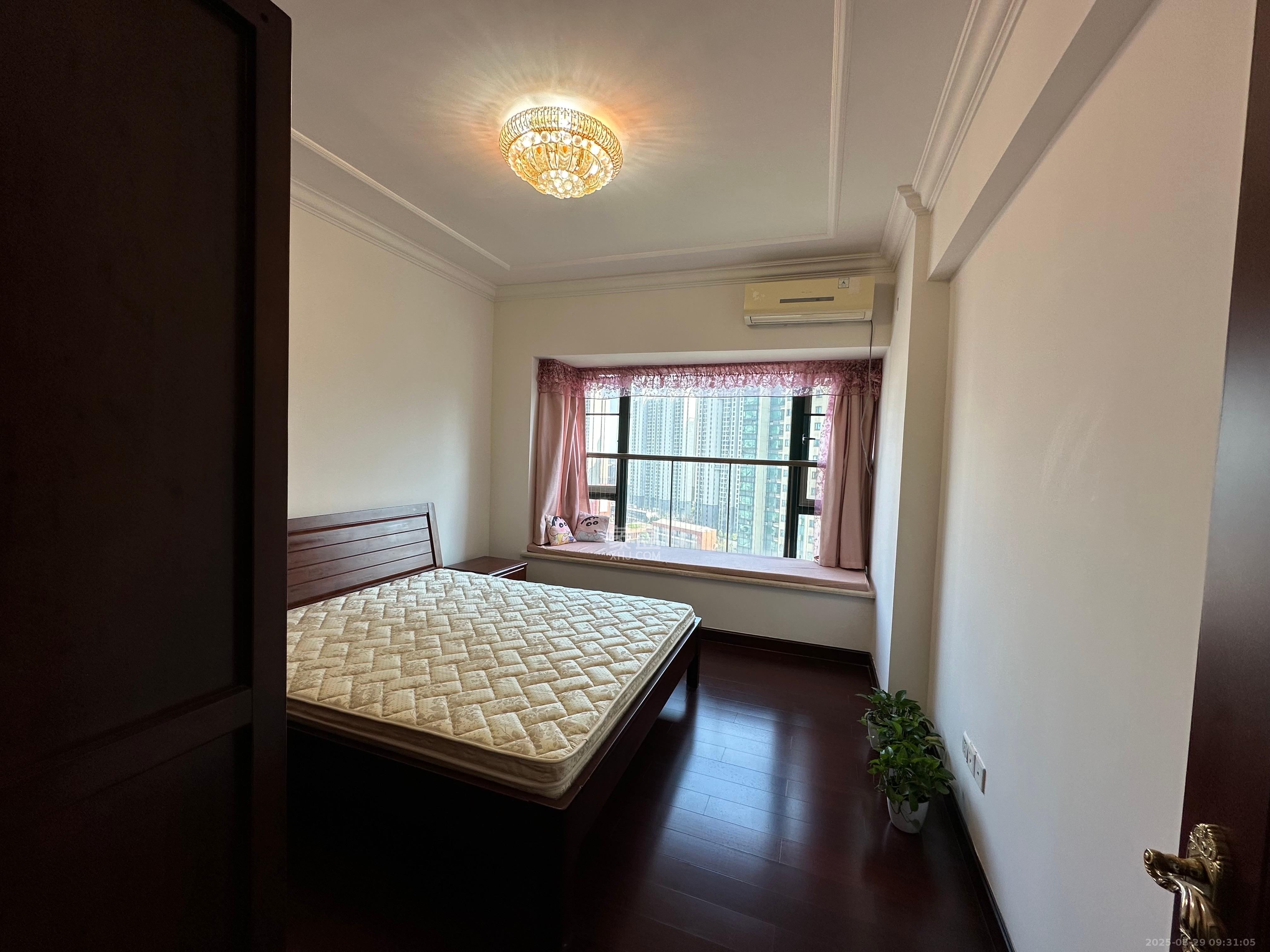 恒大绿洲 1室2厅2卫 2300.0元/月 恒大绿洲 1室2厅2卫 2300.0元/月室内图