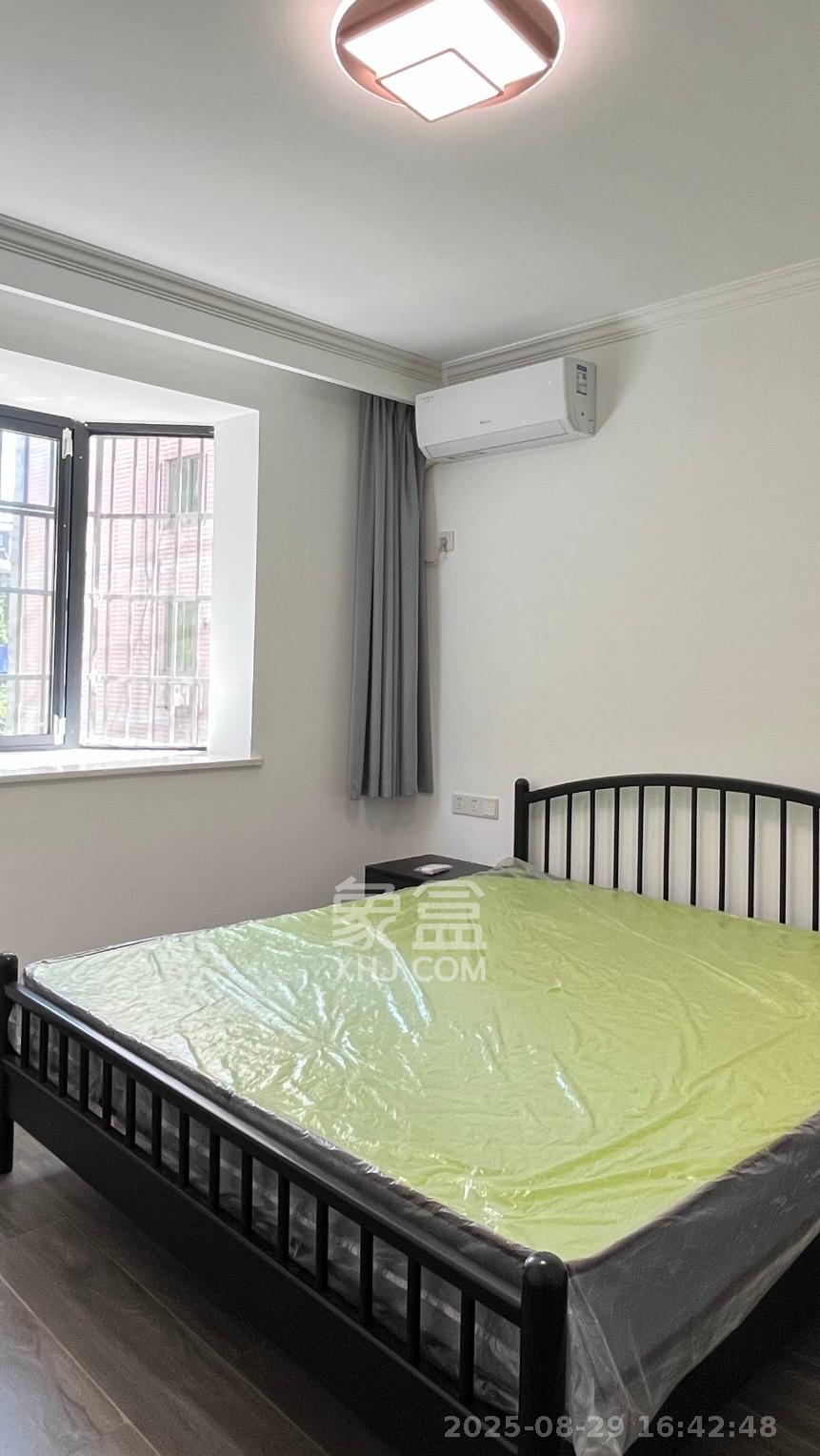 金泰小区  4室2厅3卫    4000.0元/月 金泰小区  4室2厅3卫    4000.0元/月室内图