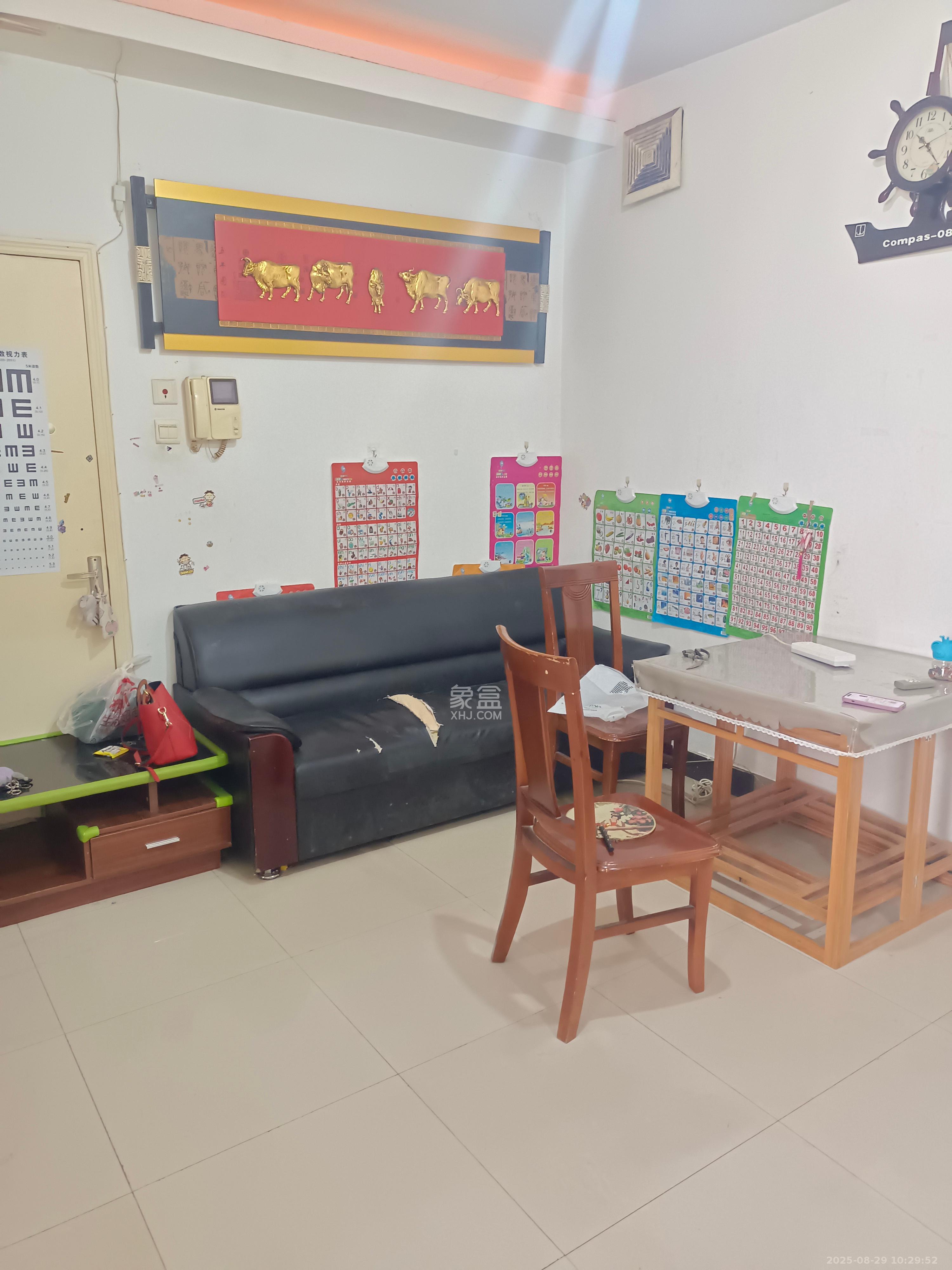 明城公寓 3室2厅1卫 2000.0元/月 明城公寓 3室2厅1卫 2000.0元/月室内图