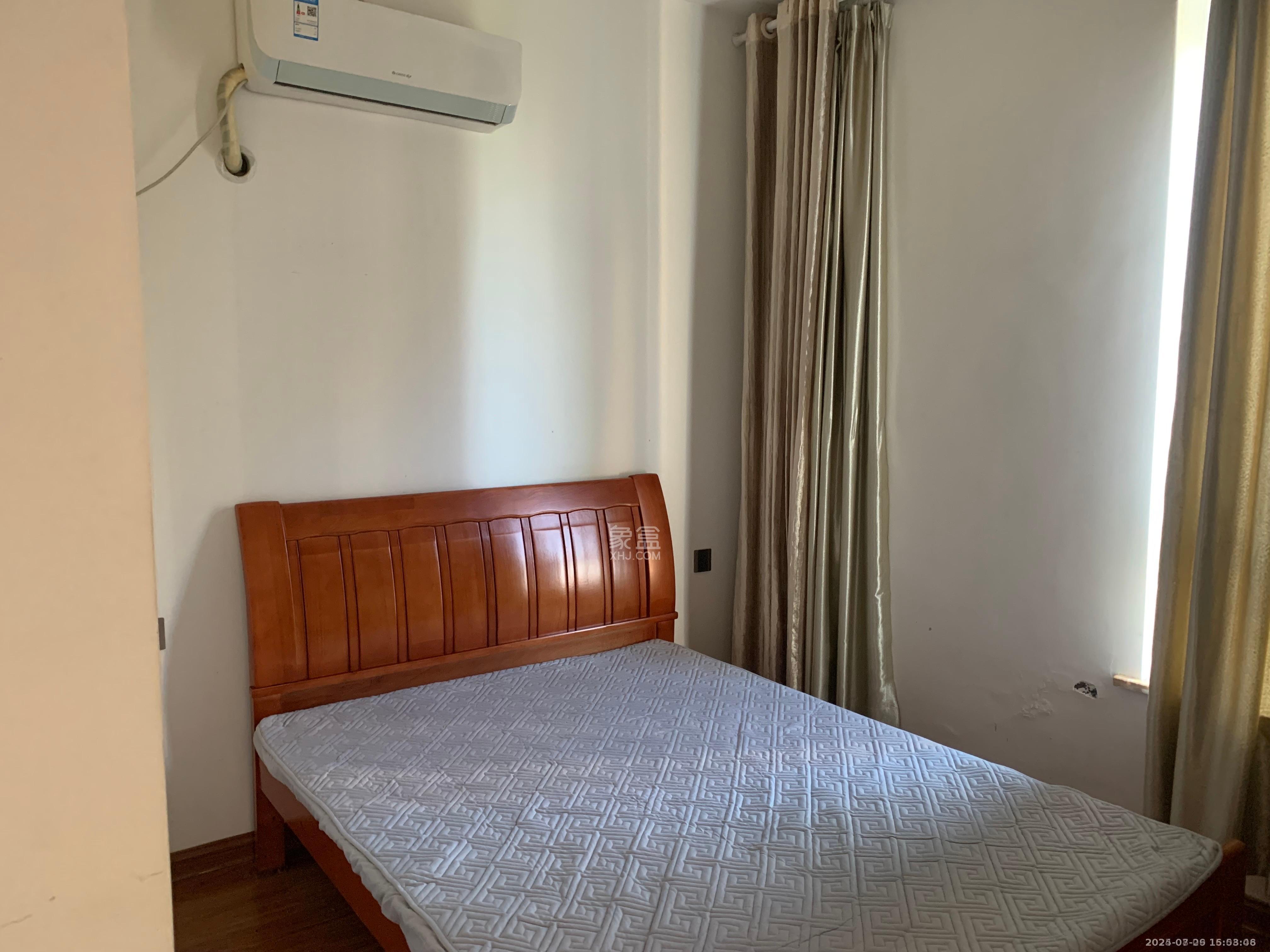 泰山公馆 3室2厅1卫 2100.0元/月 泰山公馆 3室2厅1卫 2100.0元/月室内图