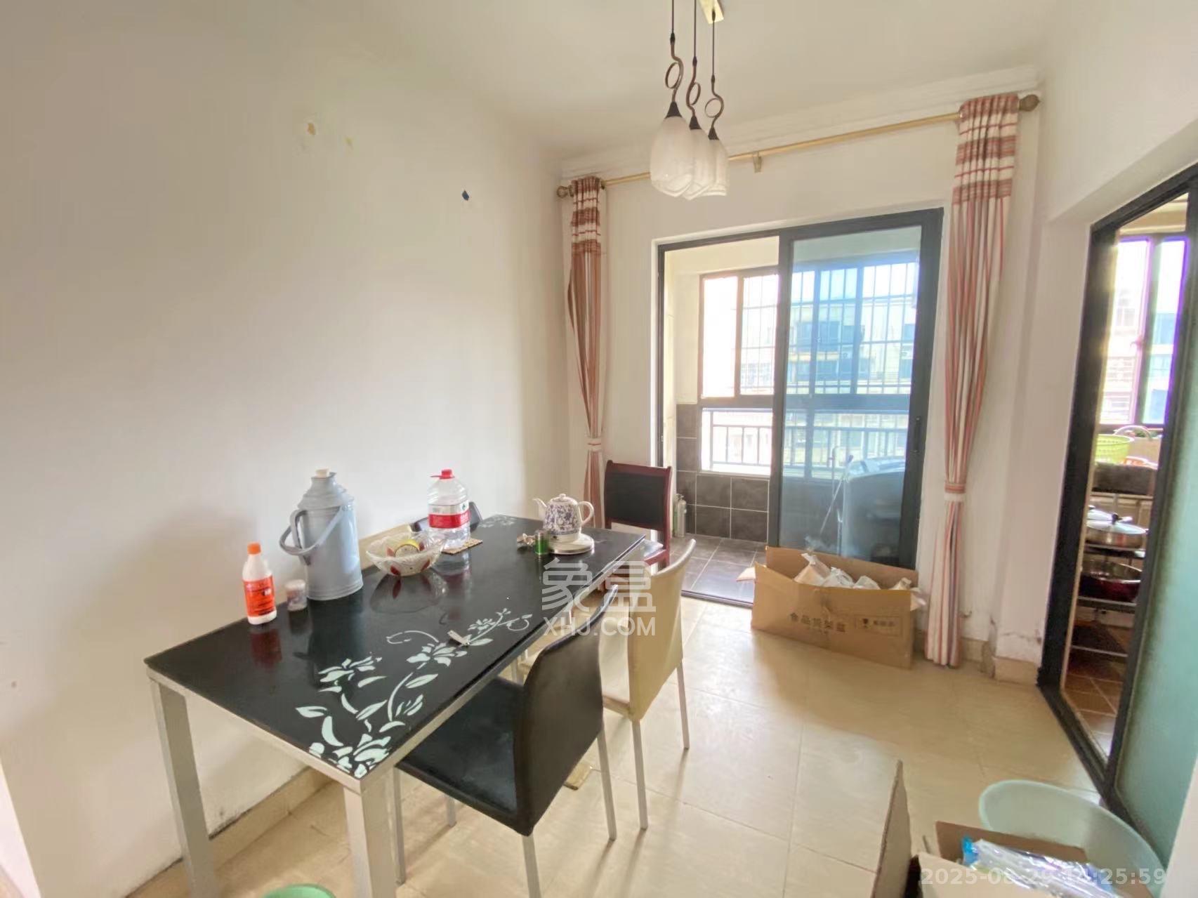 保利麓谷林语A区  3室2厅1卫    2100.0元/月室内图