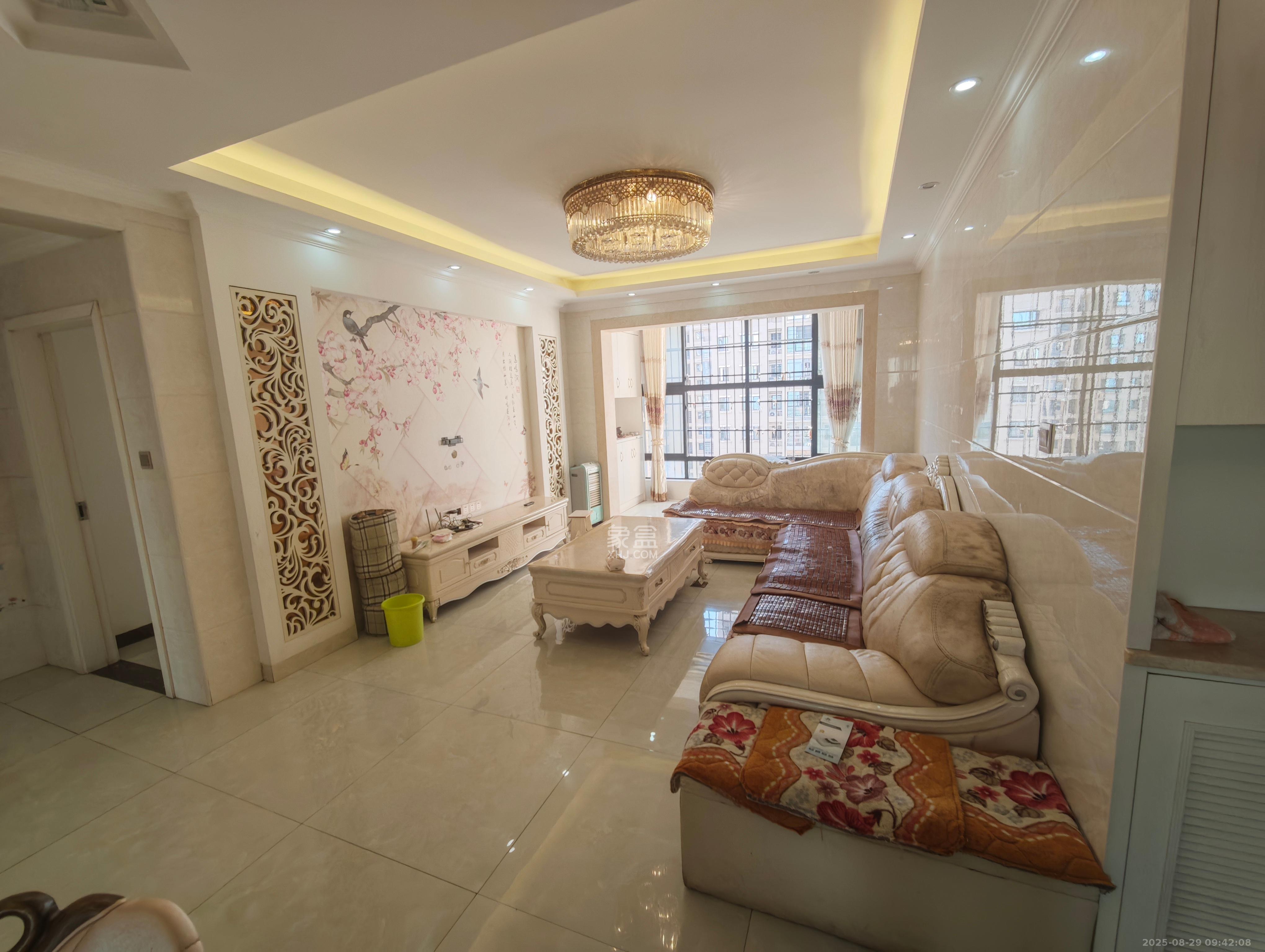 深业睿城  3室2厅1卫    2400.0元/月 深业睿城  3室2厅1卫    2400.0元/月室内图1