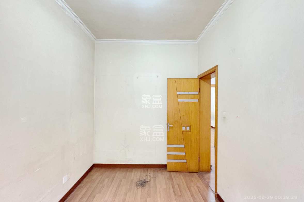 泰时新雅园  4室2厅2卫    108.0万 泰时新雅园  4室2厅2卫    108.0万其他