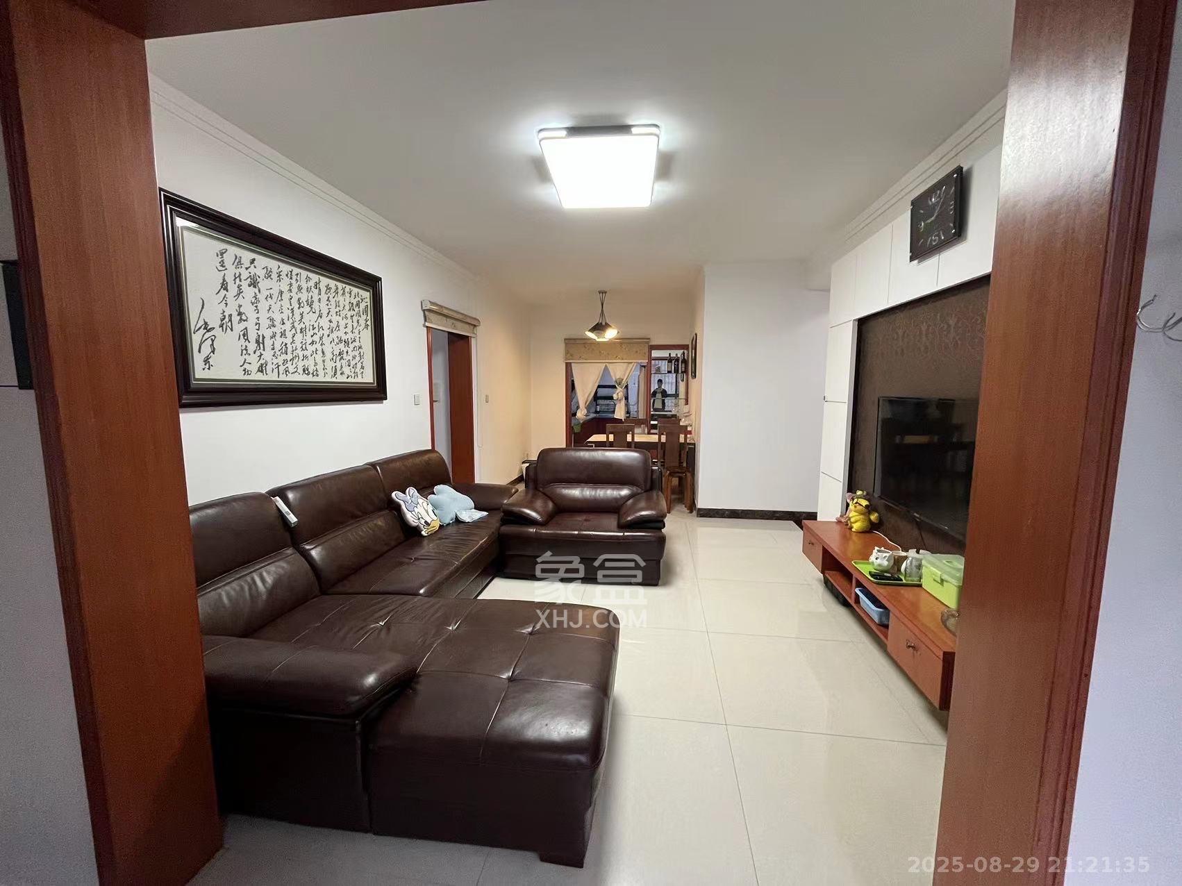 筑梦佳园 3室2厅1卫 2200.0元/月 筑梦佳园 3室2厅1卫 2200.0元/月室内图