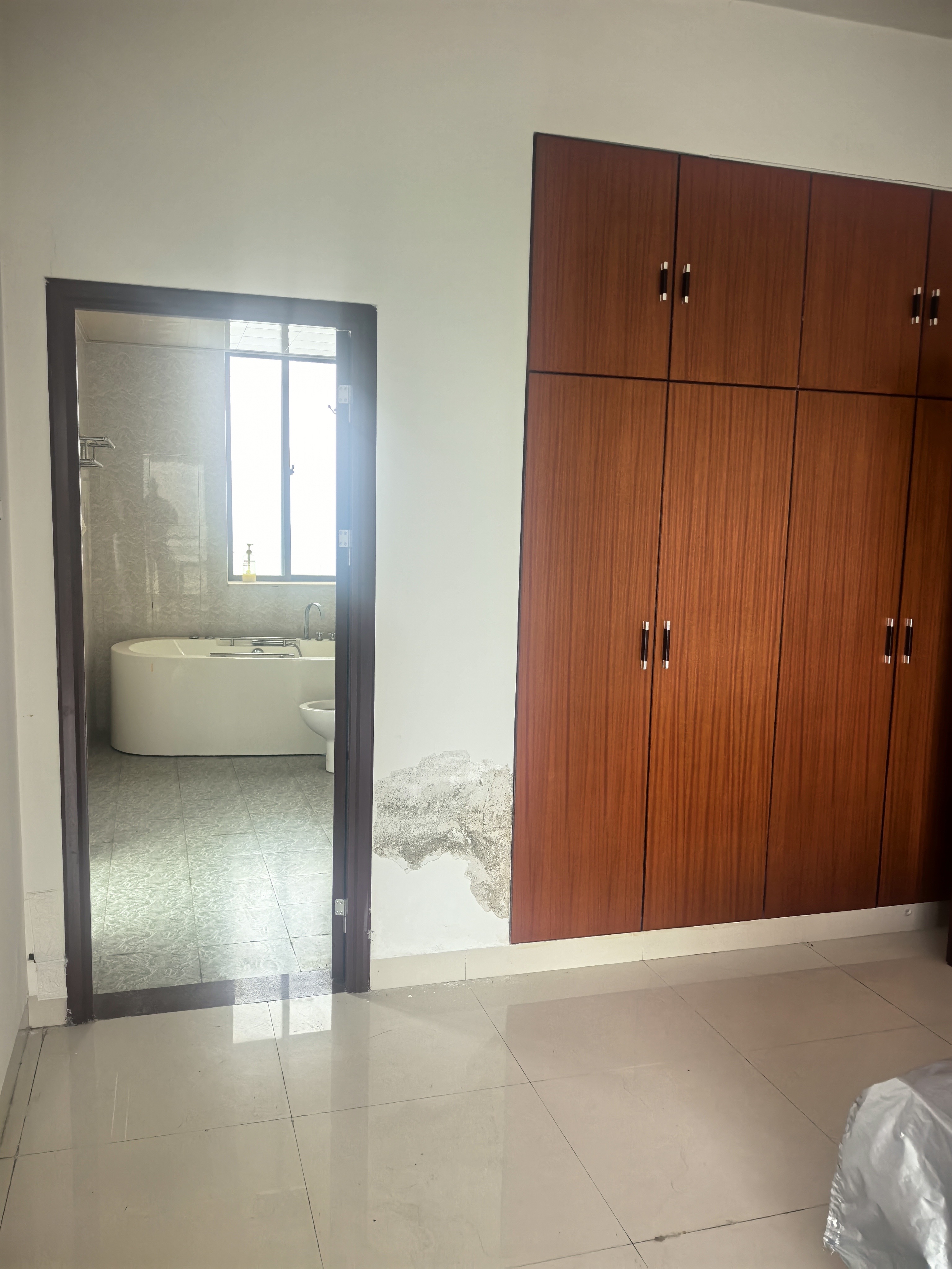 世代雅居 3室2厅2卫 3200.0元/月 世代雅居 3室2厅2卫 3200.0元/月室内图