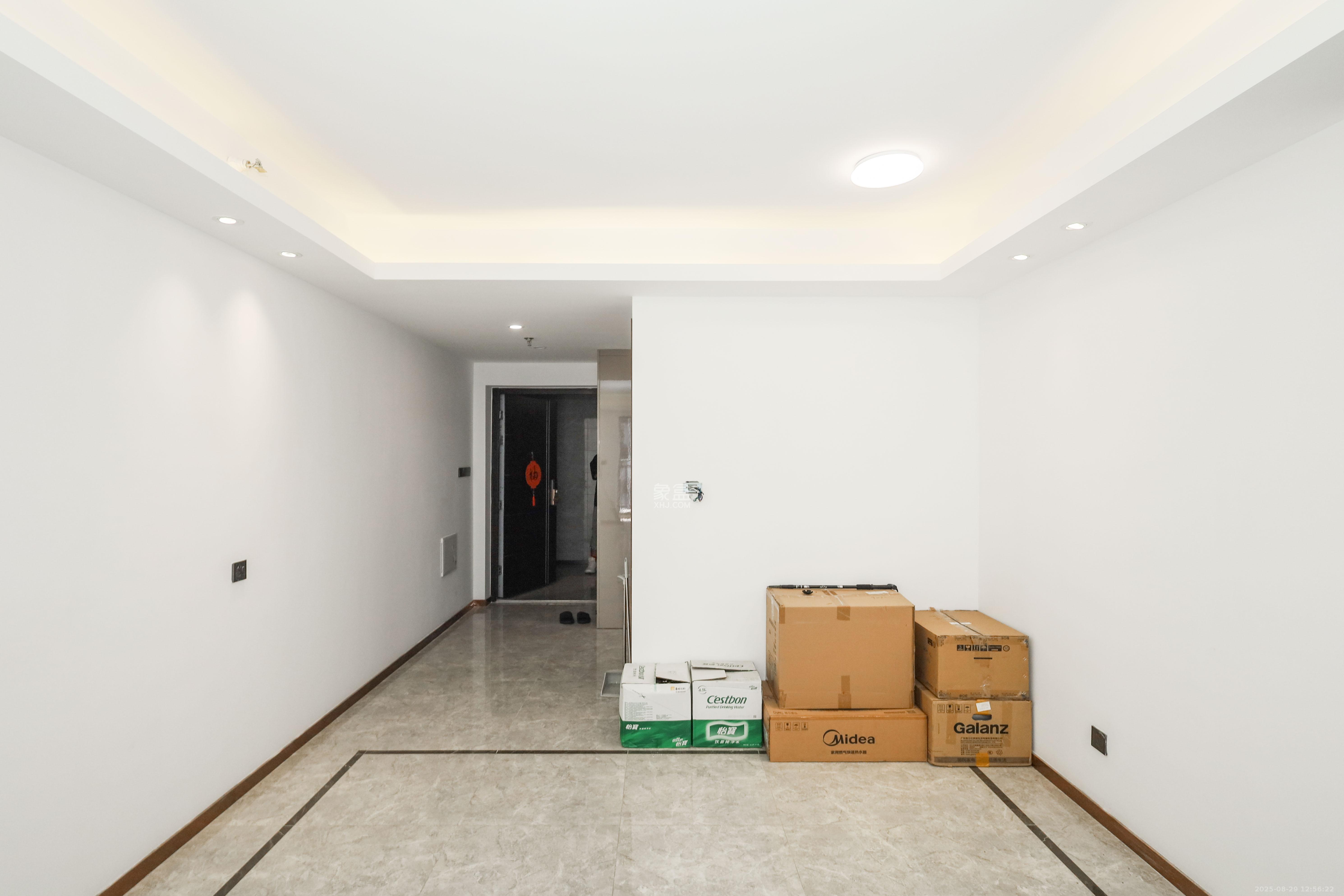 梅溪悦章  3室2厅2卫    145.0万 梅溪悦章  3室2厅2卫    145.0万客厅