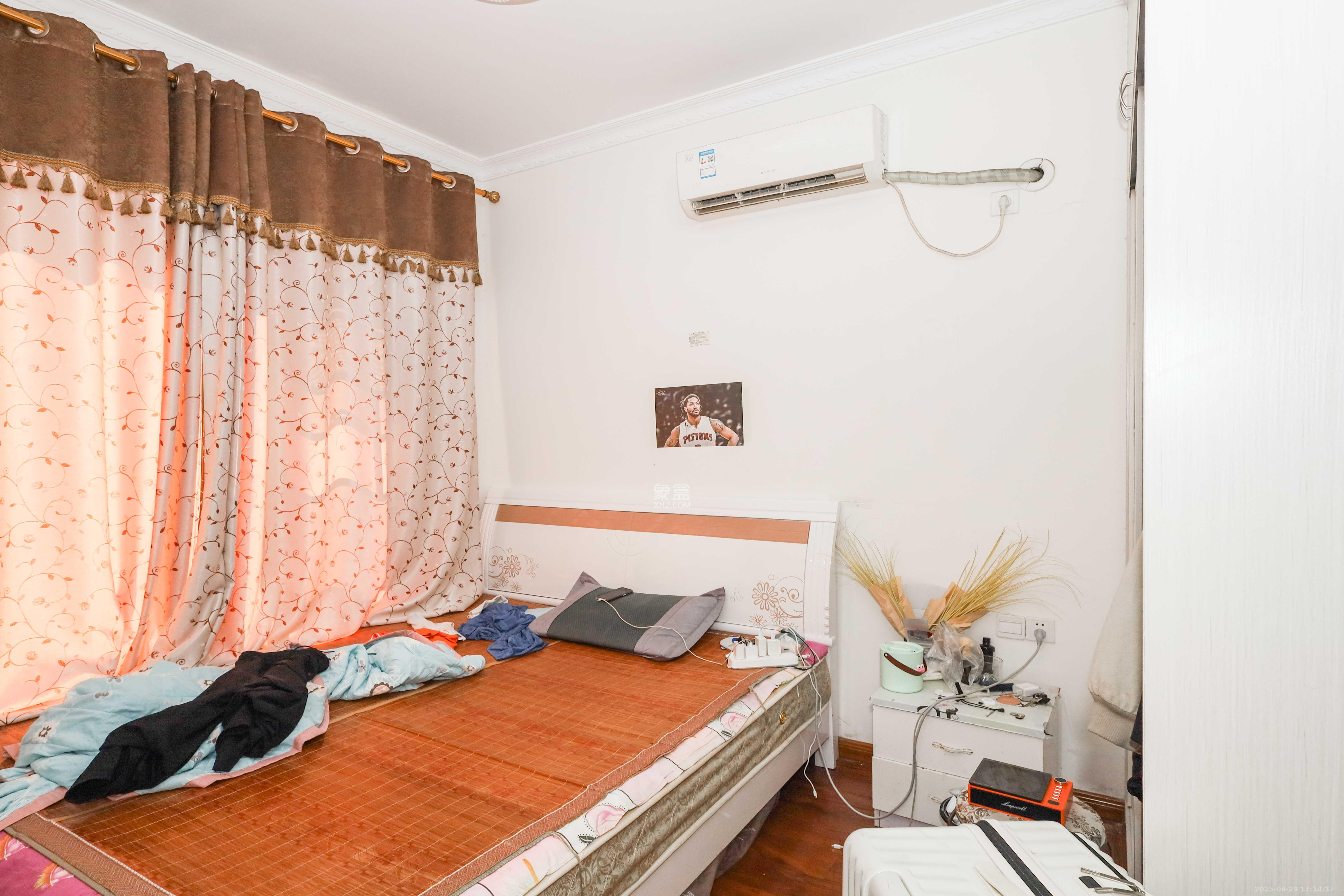 麓谷星辰  3室2厅1卫    88.8万 麓谷星辰  3室2厅1卫    88.8万卧室