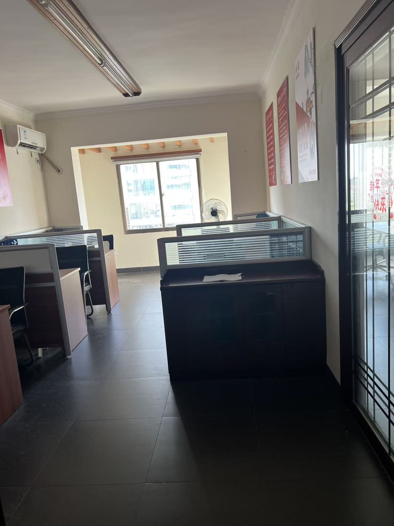 景瑞大厦 3室2厅1卫 5000.0元/月 景瑞大厦 3室2厅1卫 5000.0元/月室内图