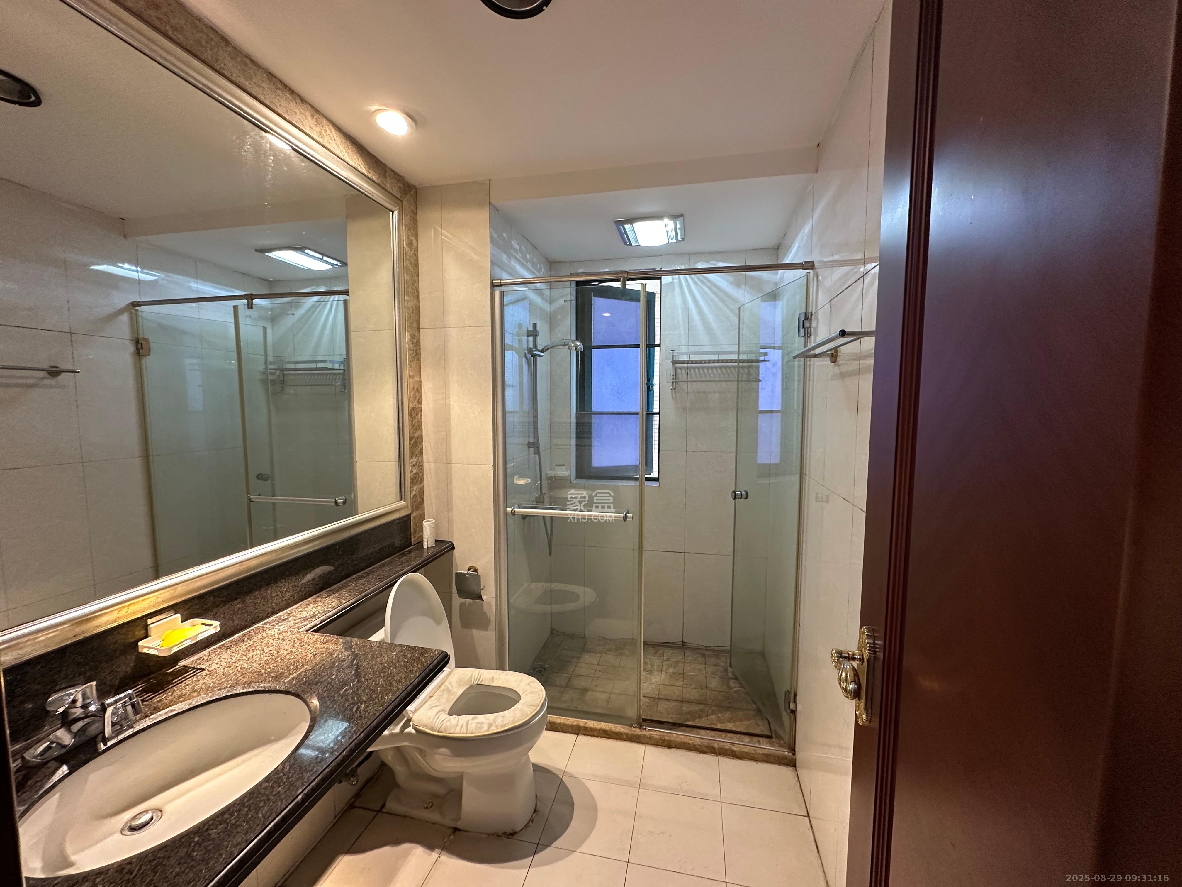 恒大绿洲 1室2厅2卫 2300.0元/月 恒大绿洲 1室2厅2卫 2300.0元/月室内图