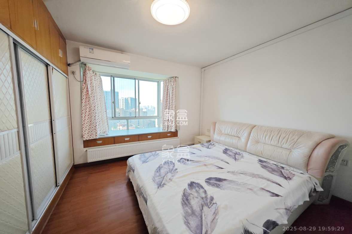 名都花园  4室2厅2卫    110.0万 名都花园  4室2厅2卫    110.0万卧室