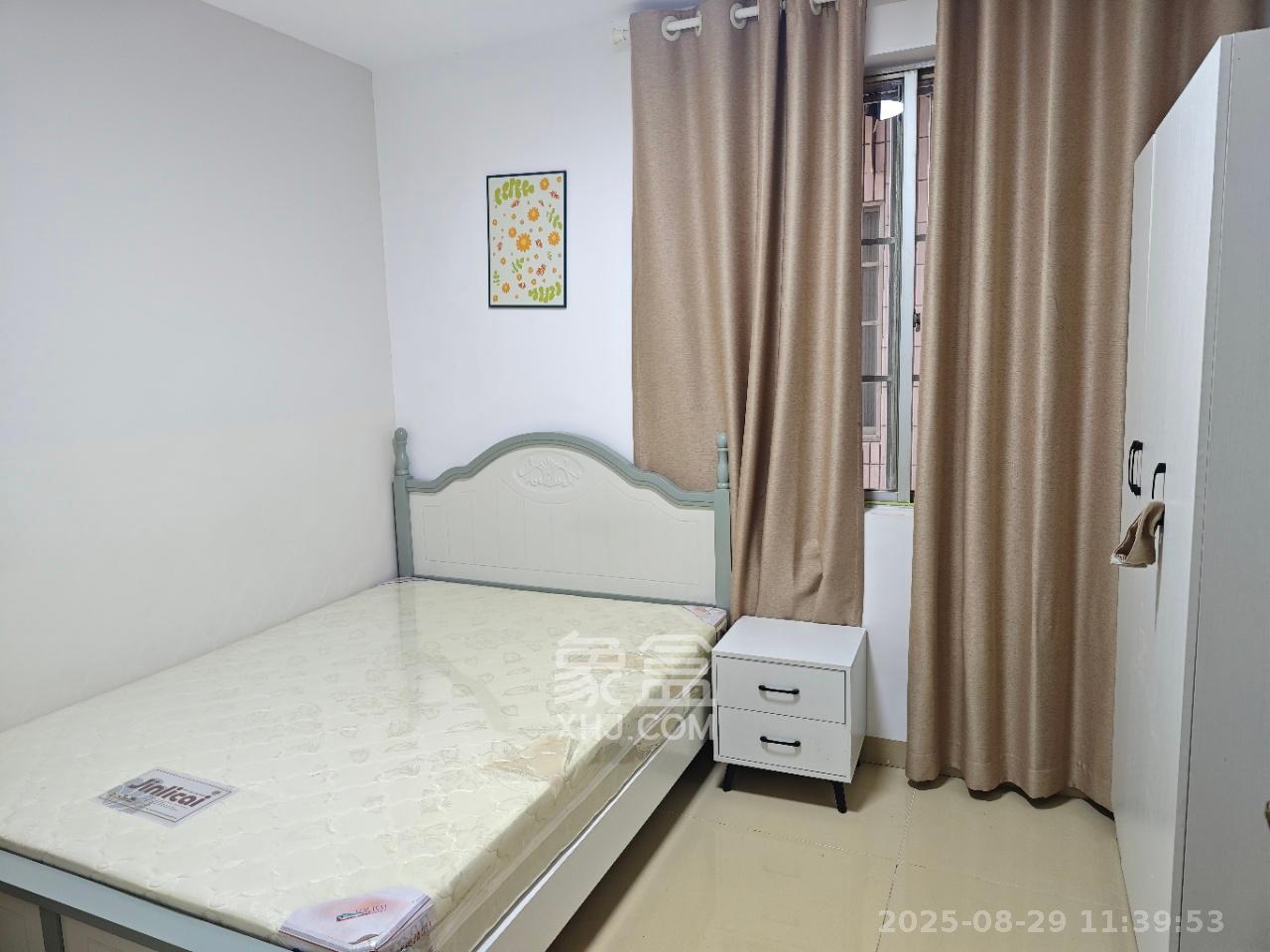 城市花园  3室2厅2卫   3700.00元/月室内图