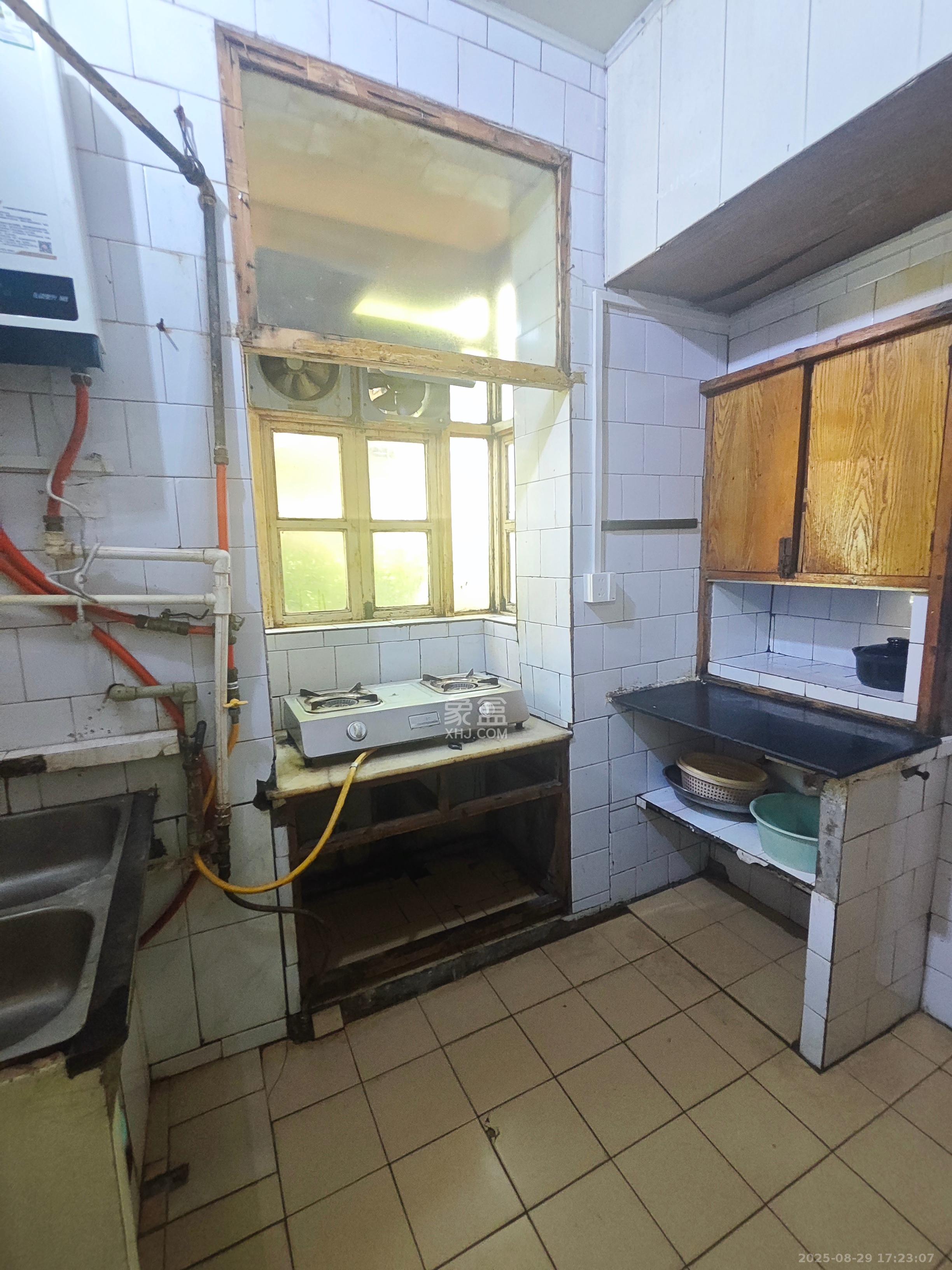 东广济桥社区  2室1厅1卫    1600.0元/月室内图