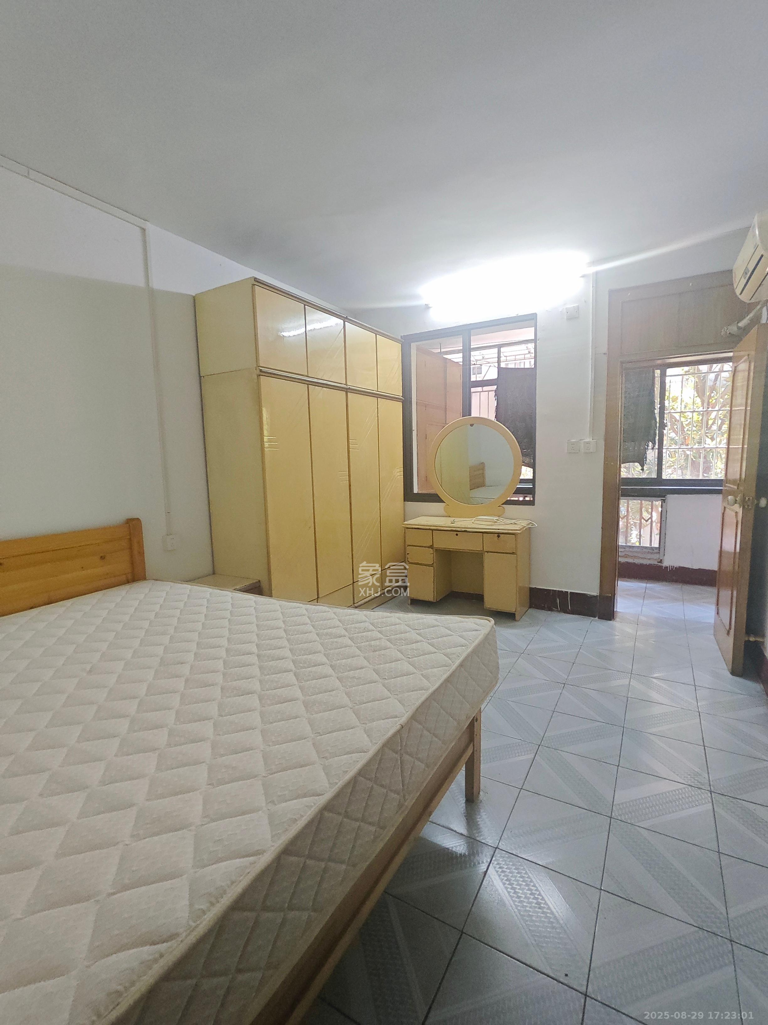 东广济桥社区 2室1厅1卫 1600.0元/月 东广济桥社区 2室1厅1卫 1600.0元/月室内图