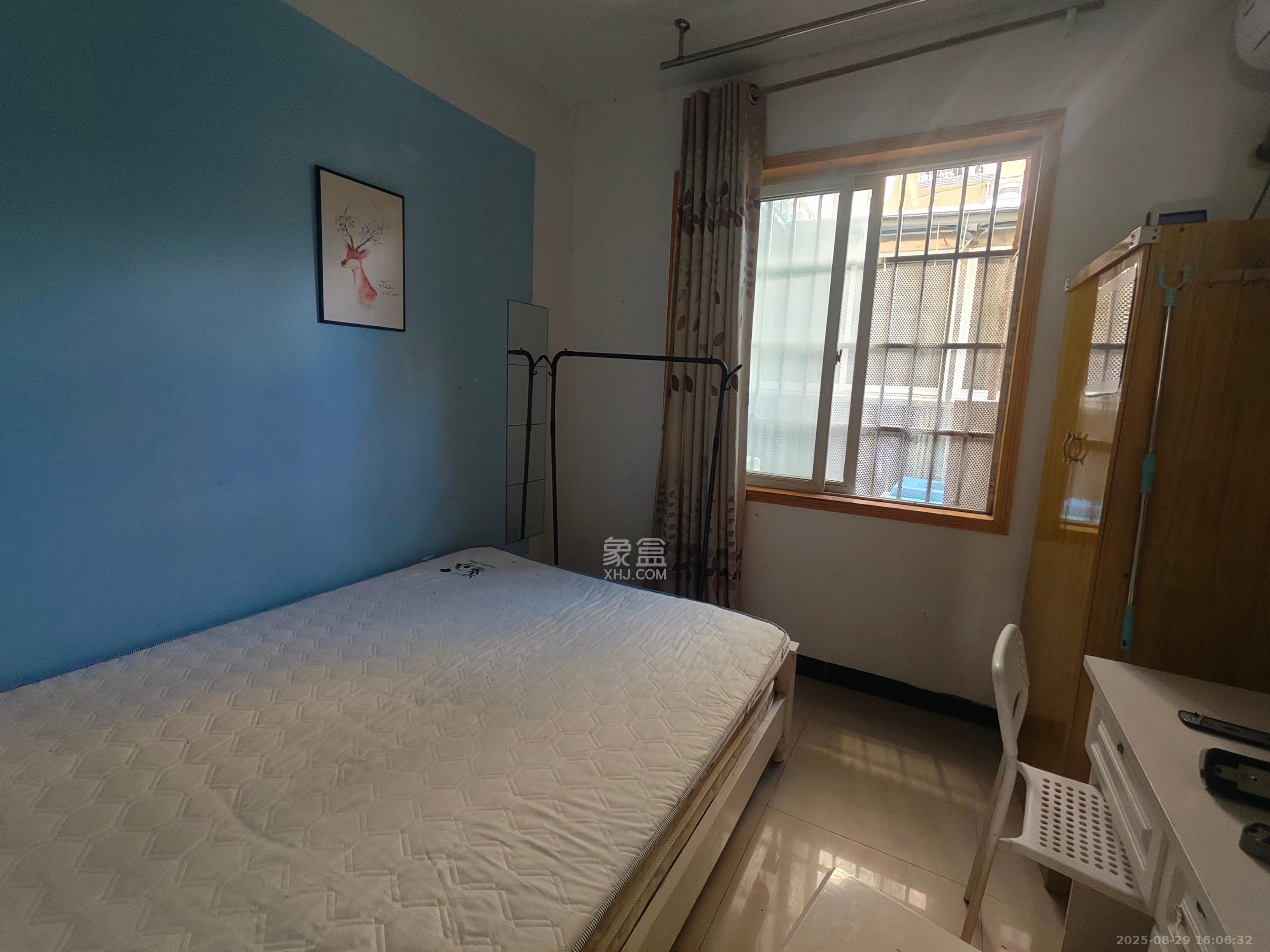 谷山庭院一期  4室2厅1卫    2000.0元/月 谷山庭院一期  4室2厅1卫    2000.0元/月室内图