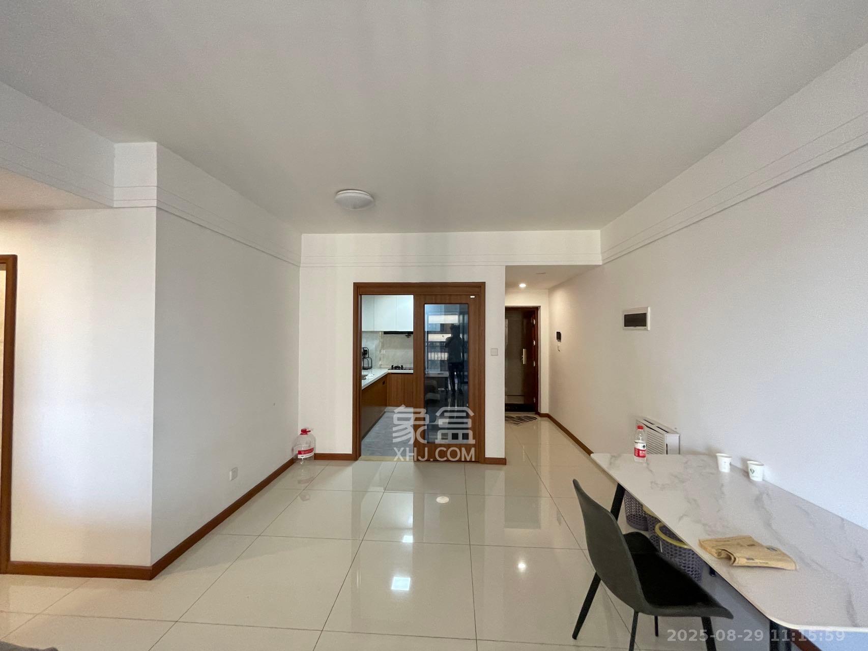 君合天玺  3室1厅2卫    3500.0元/月 君合天玺  3室1厅2卫    3500.0元/月室内图