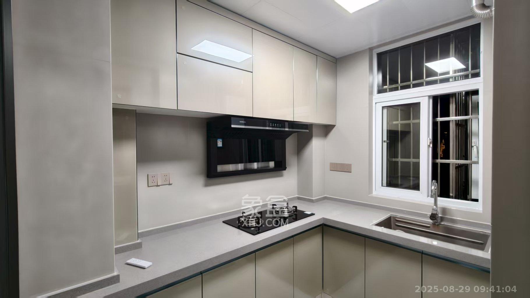 凯富南方鑫城  3室2厅1卫    2800.0元/月 凯富南方鑫城  3室2厅1卫    2800.0元/月室内图