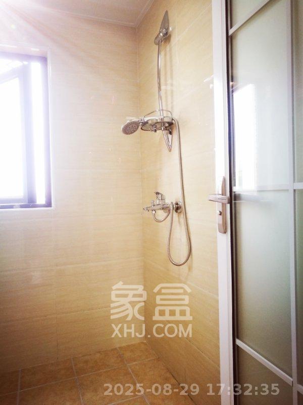 北辰中央公园C区  4室2厅2卫   3500.00元/月室内图