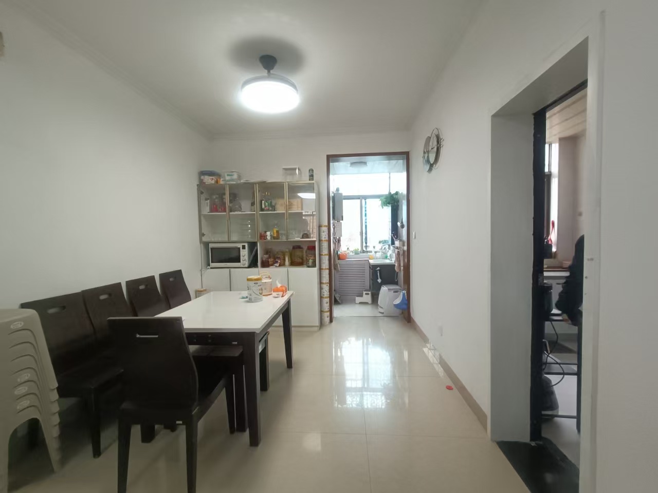 银海花园 3室2厅2卫 1380.0元/月 银海花园 3室2厅2卫 1380.0元/月室内图