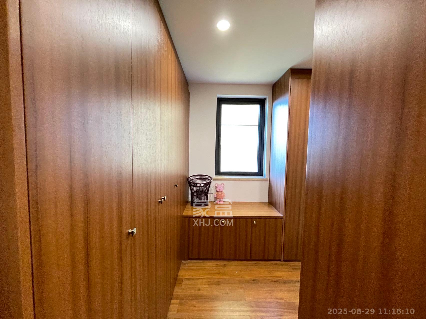 君合天玺  3室1厅2卫    3500.0元/月 君合天玺  3室1厅2卫    3500.0元/月室内图