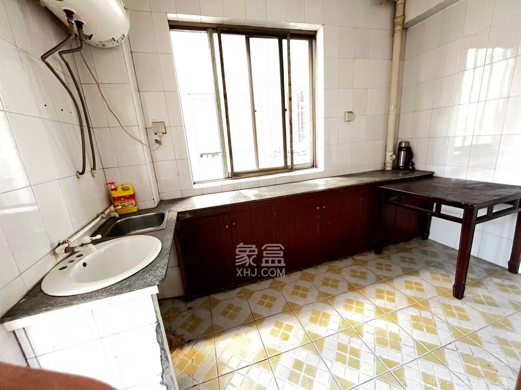 黄泥岭社区 2室2厅1卫 1600.0元/月 黄泥岭社区 2室2厅1卫 1600.0元/月室内图