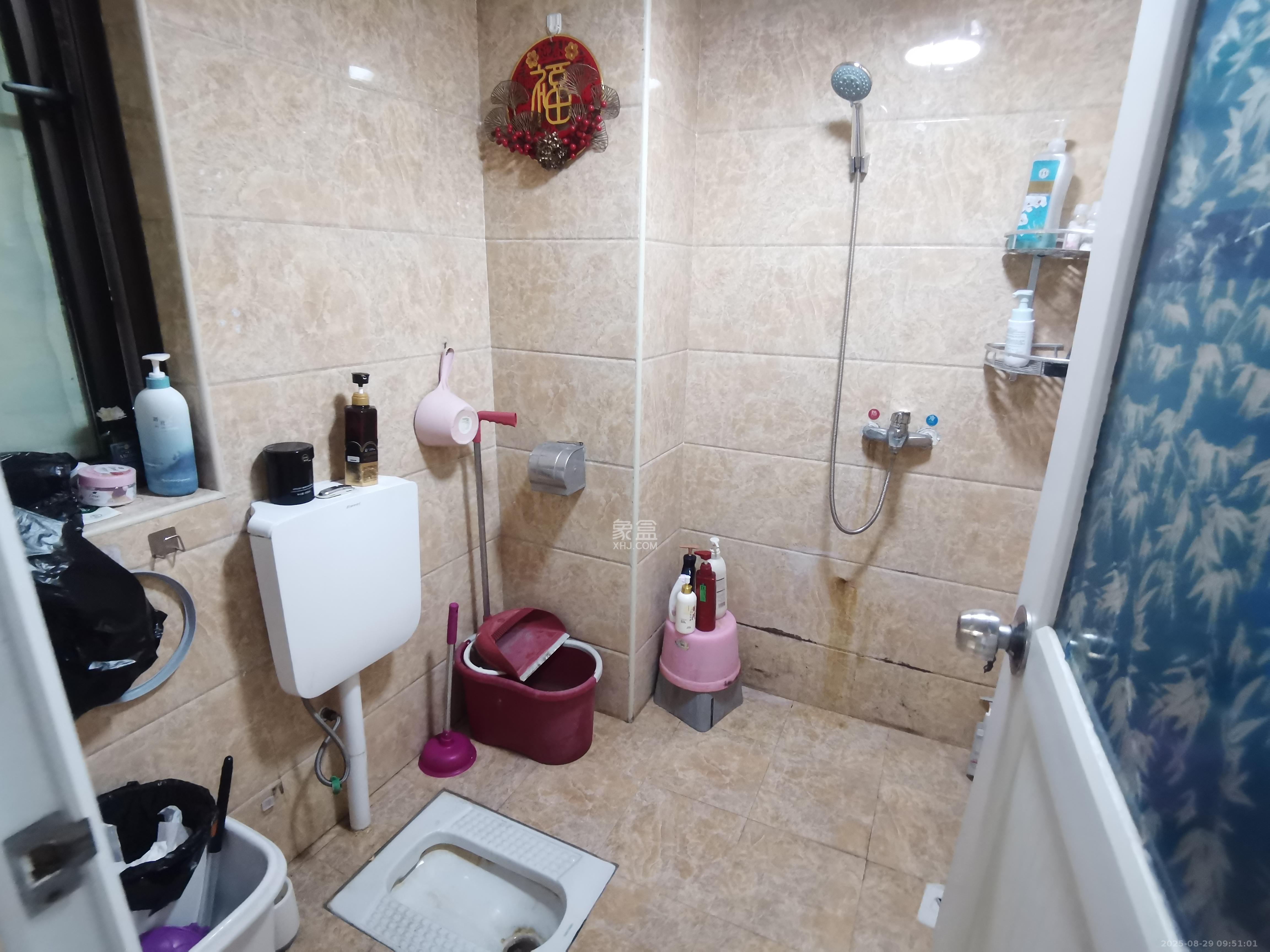 铂宫 1室2厅2卫 1000.0元/月 铂宫 1室2厅2卫 1000.0元/月室内图