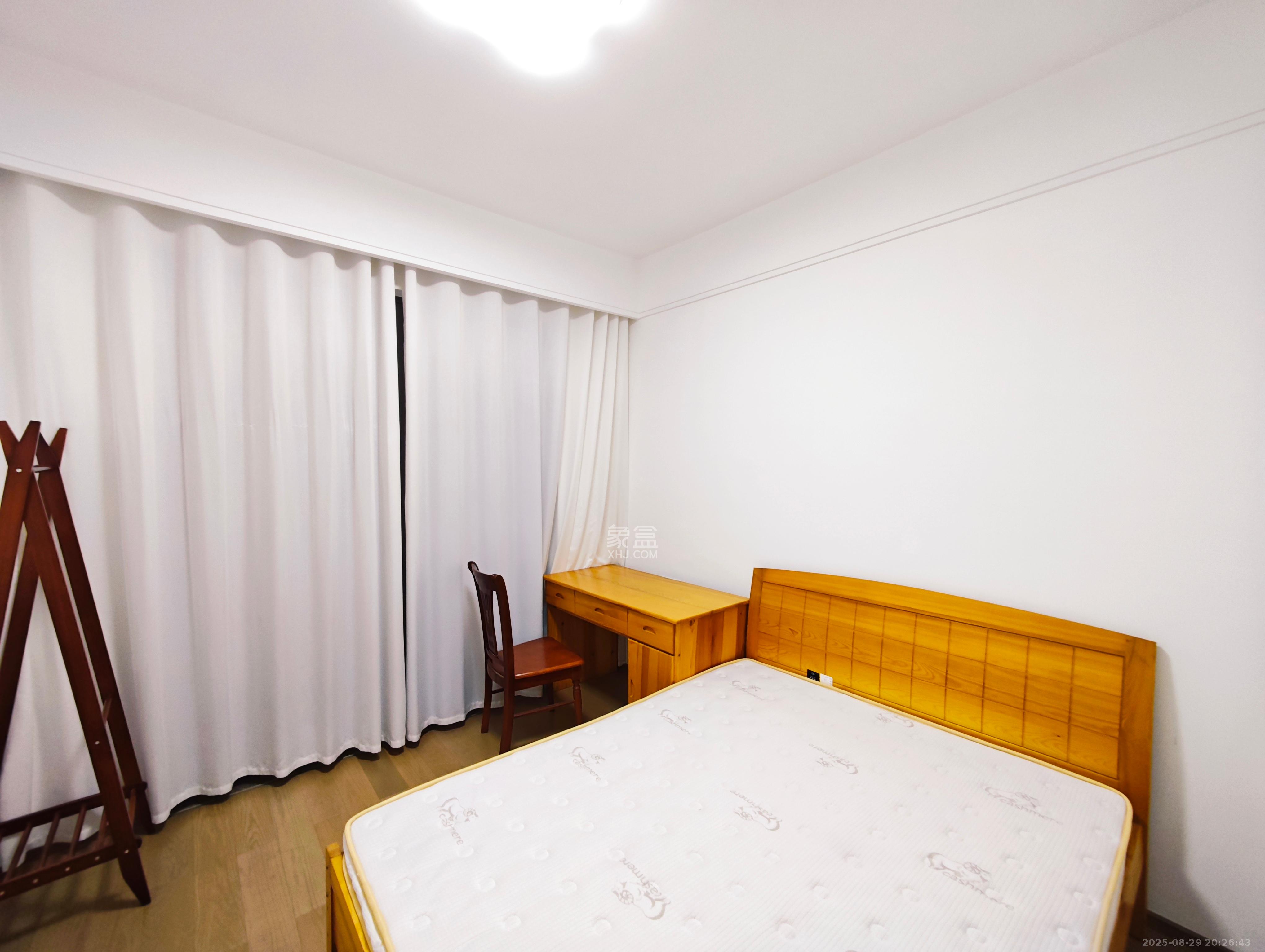 复地滨江金融中心 4室1厅2卫 4000.0元/月 复地滨江金融中心 4室1厅2卫 4000.0元/月室内图