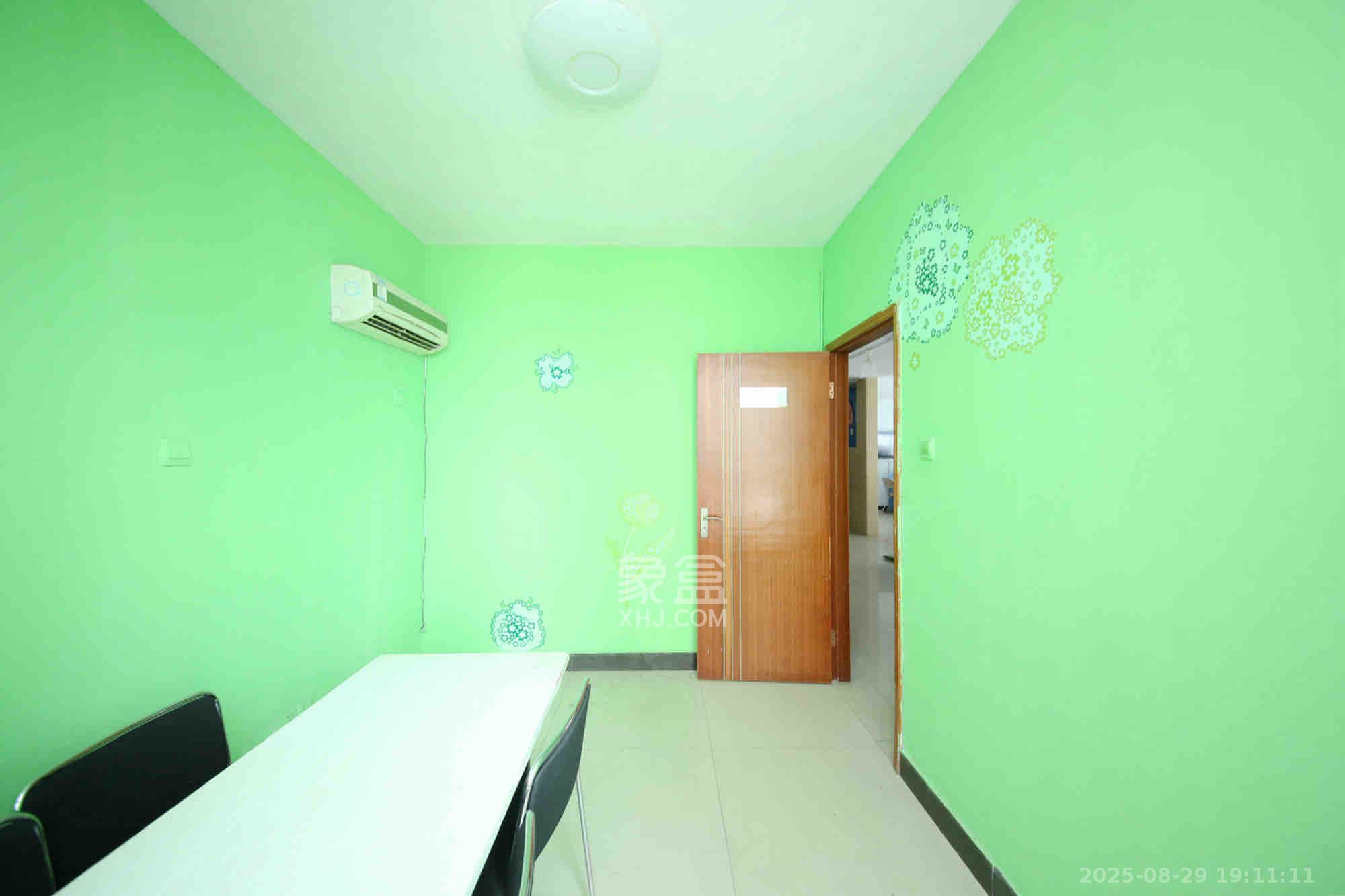 湖南财富中心 2室2厅1卫 4000.0元/月 湖南财富中心 2室2厅1卫 4000.0元/月室内图