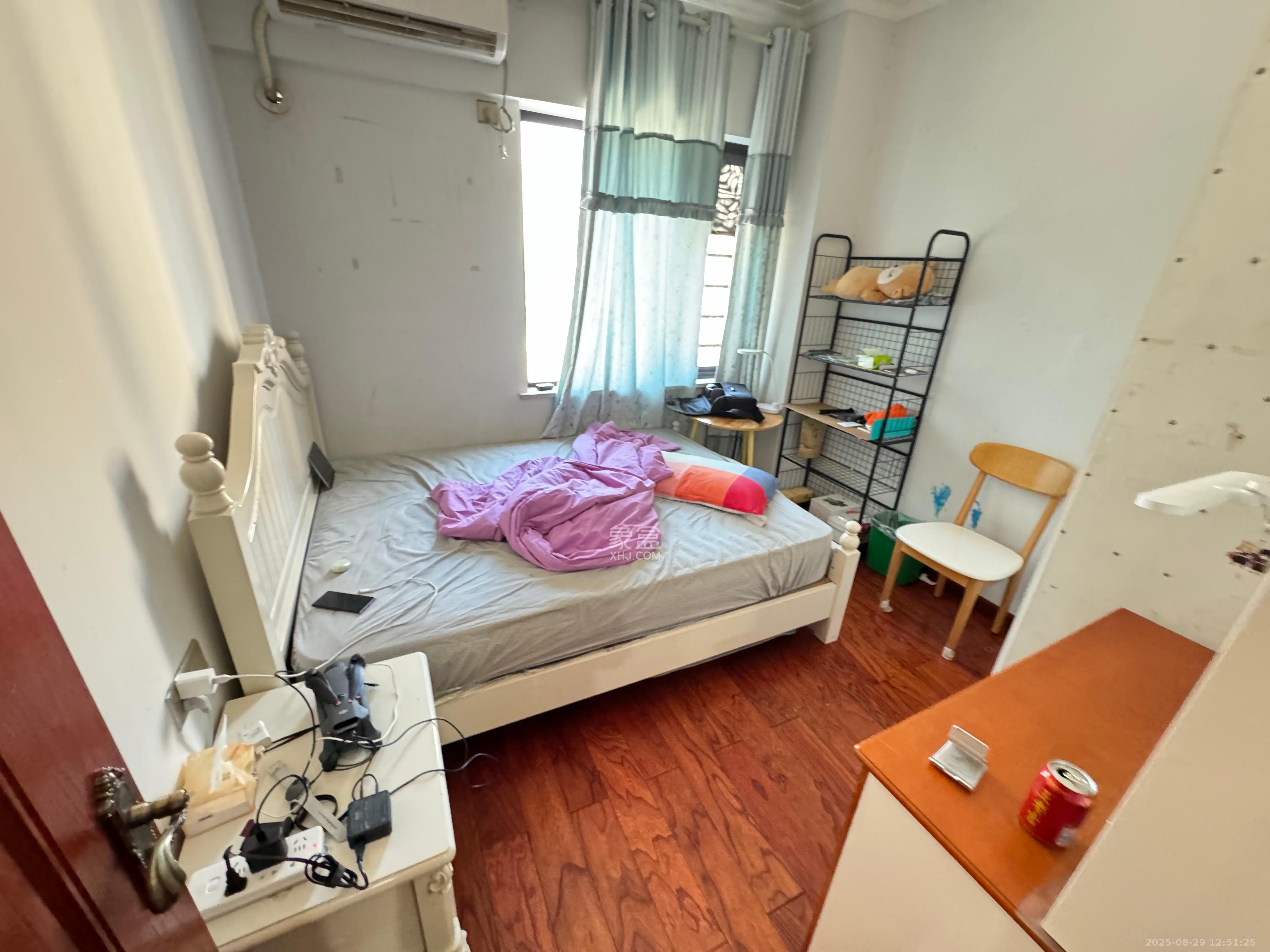 钰龙天下二期（钰龙佳园）  3室2厅2卫    2800.0元/月室内图