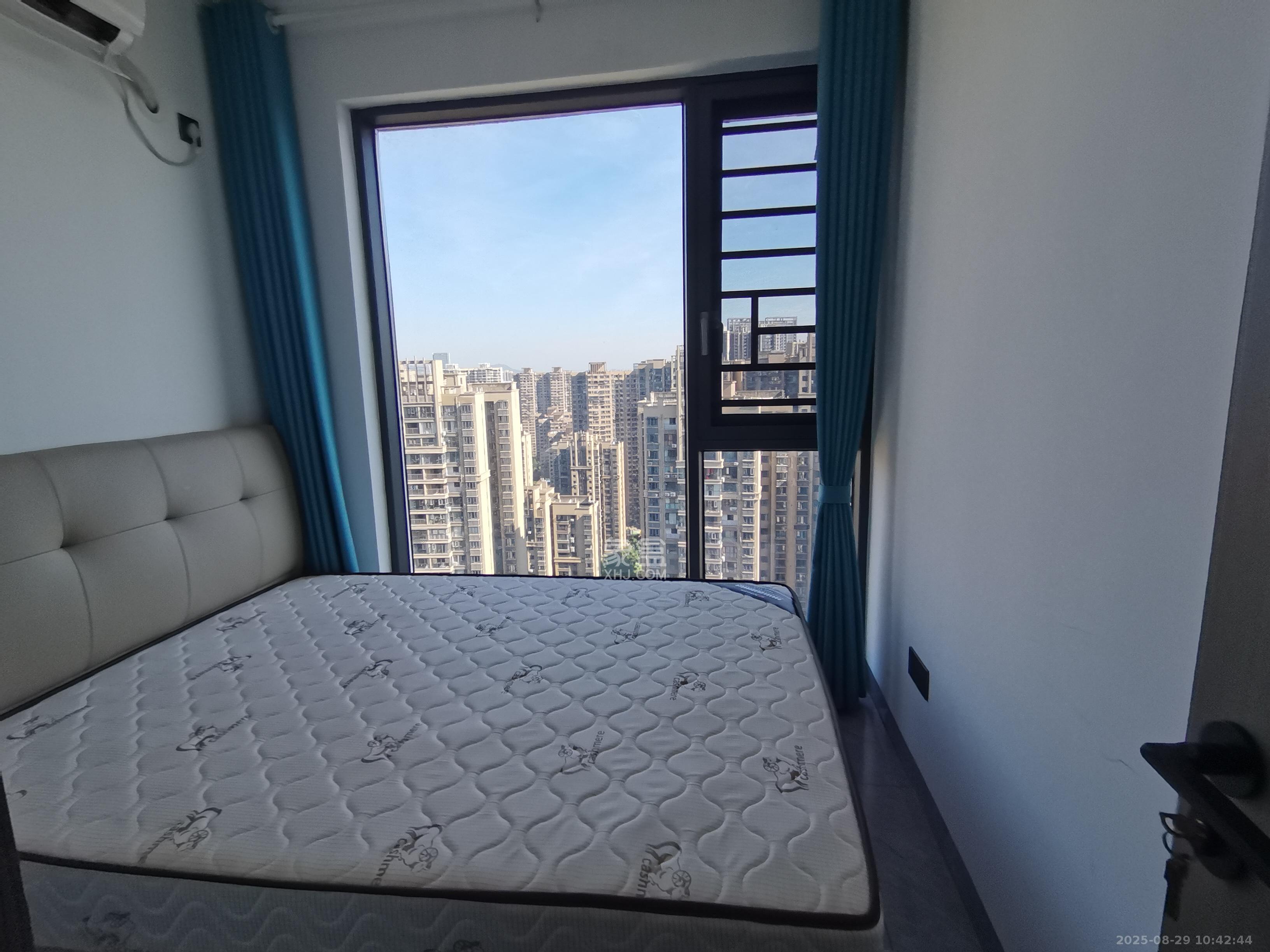 明发阅江悦府  3室2厅2卫    2400.0元/月室内图