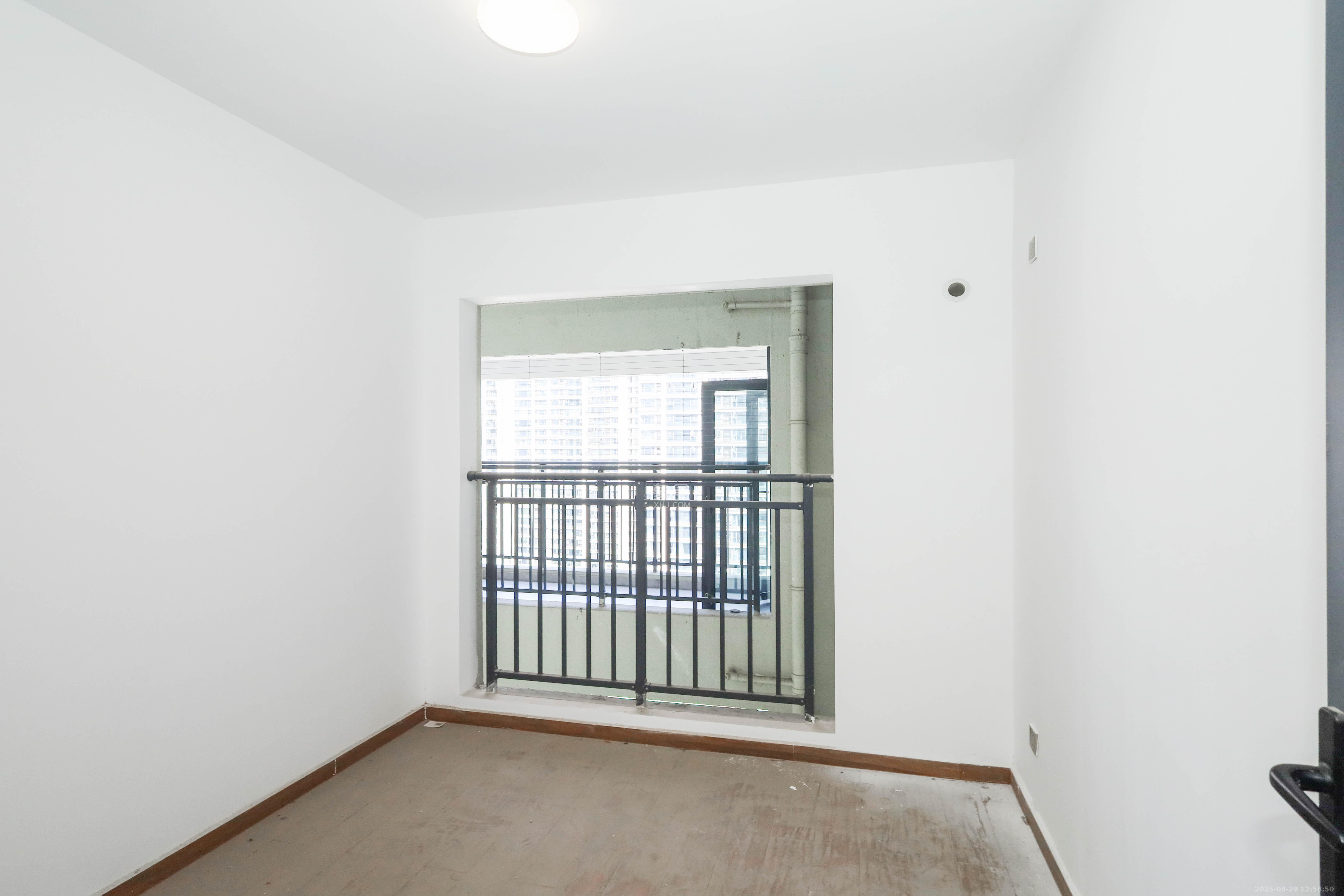 中国铁建湘语梅溪  3室2厅2卫    132.0万 中国铁建湘语梅溪  3室2厅2卫    132.0万卧室