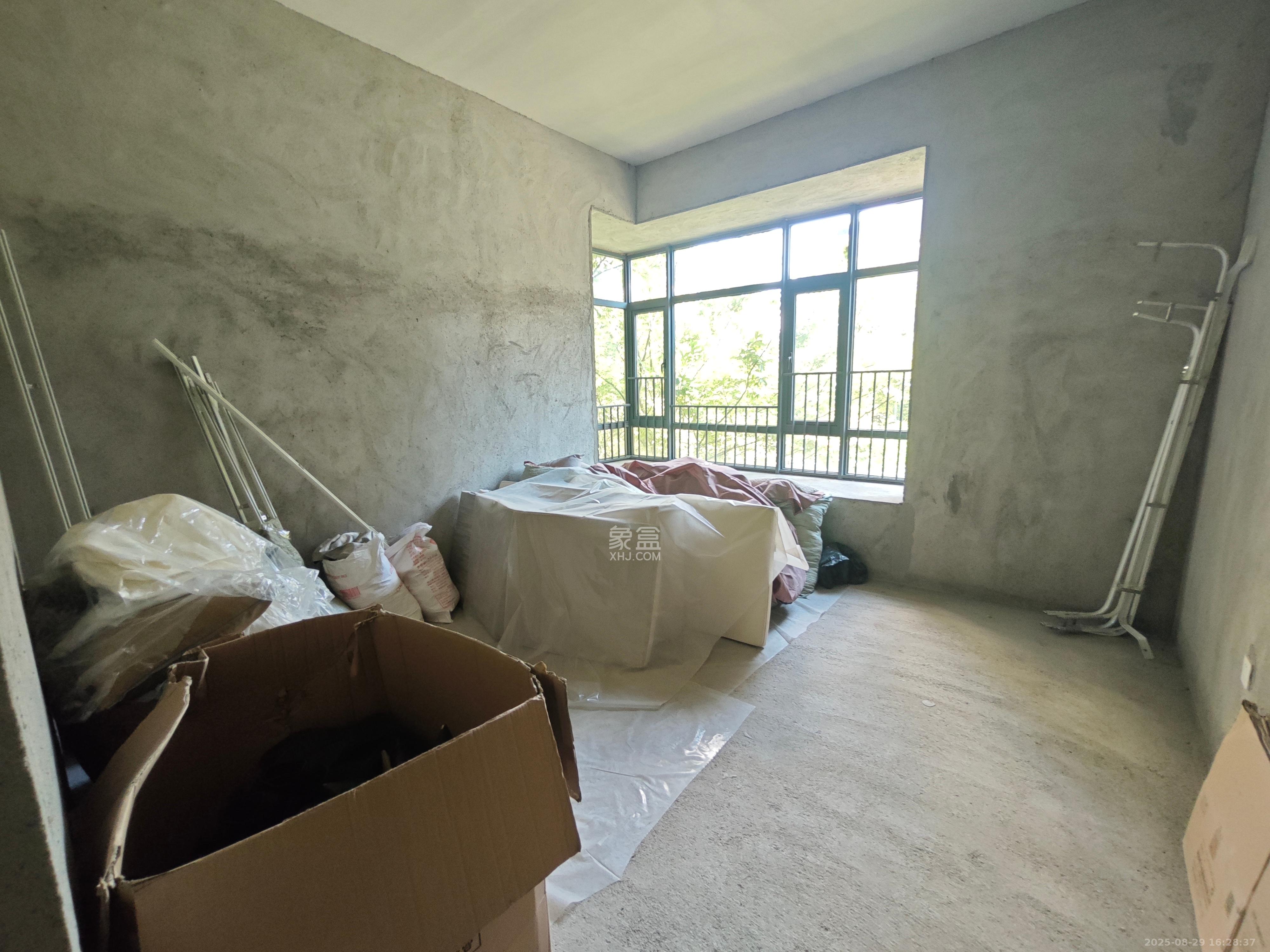 宝能公馆（美联天骄城五期）  4室2厅3卫    2000.0元/月室内图