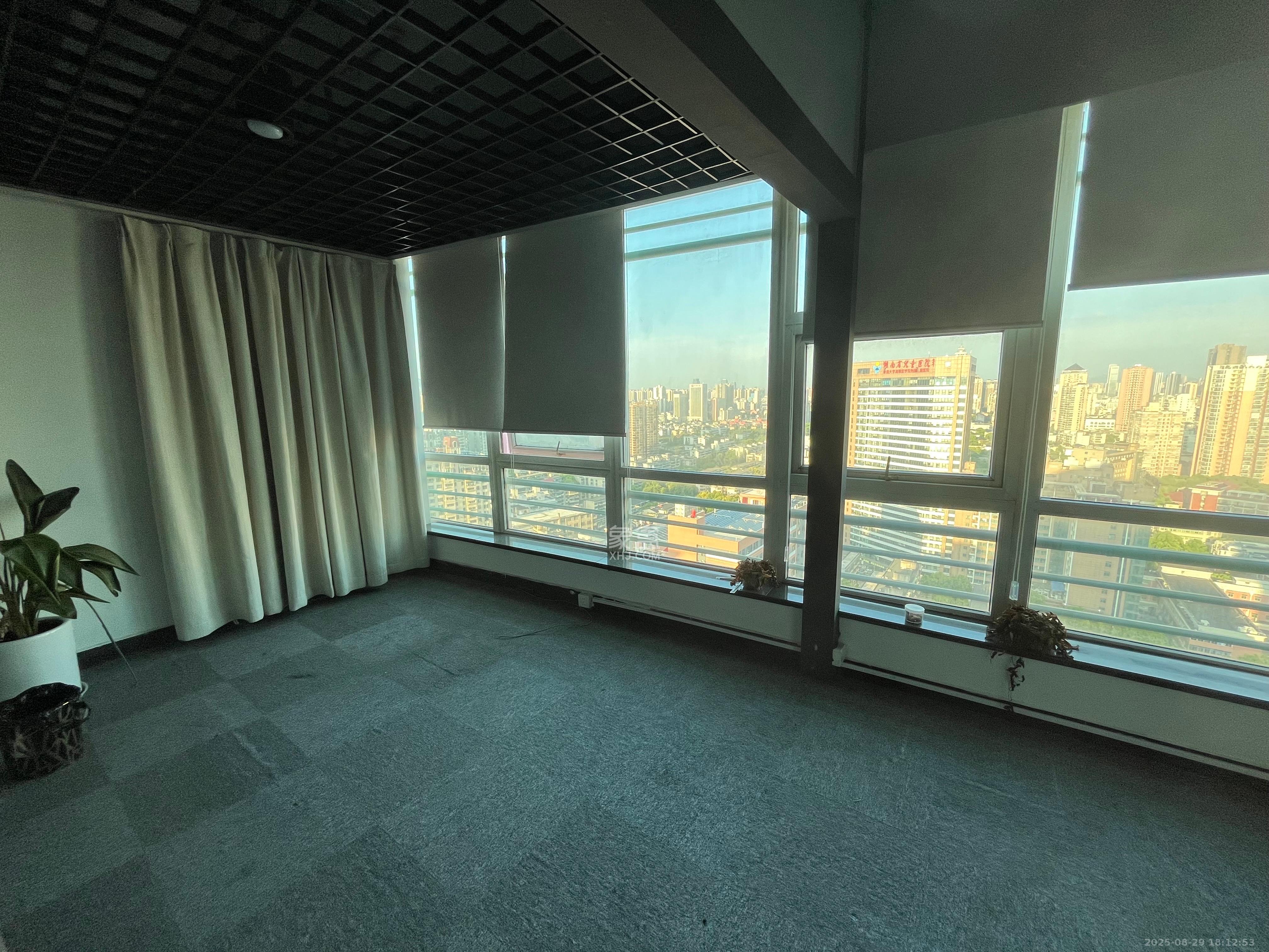 佳天国际新城 1室1厅1卫 10000.0元/月 佳天国际新城 1室1厅1卫 10000.0元/月室内图