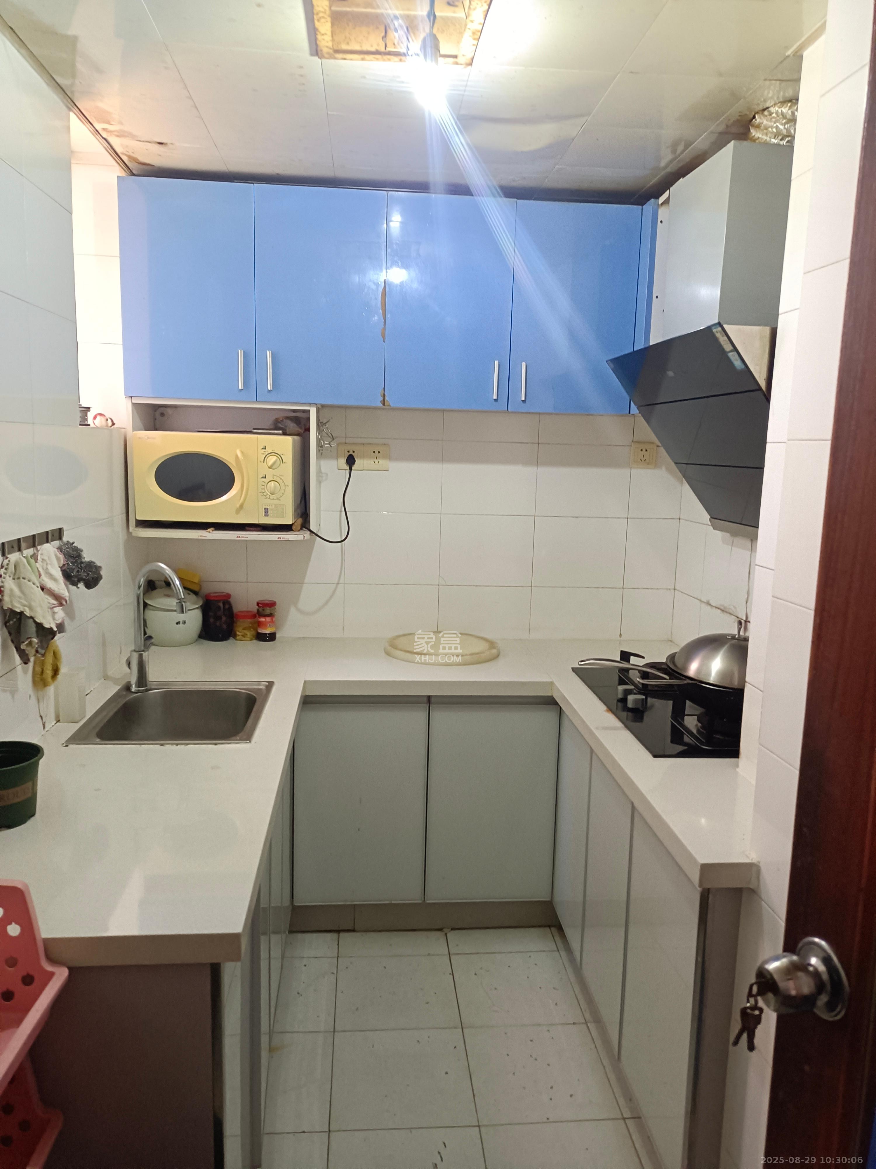 明城公寓 3室2厅1卫 2000.0元/月 明城公寓 3室2厅1卫 2000.0元/月室内图