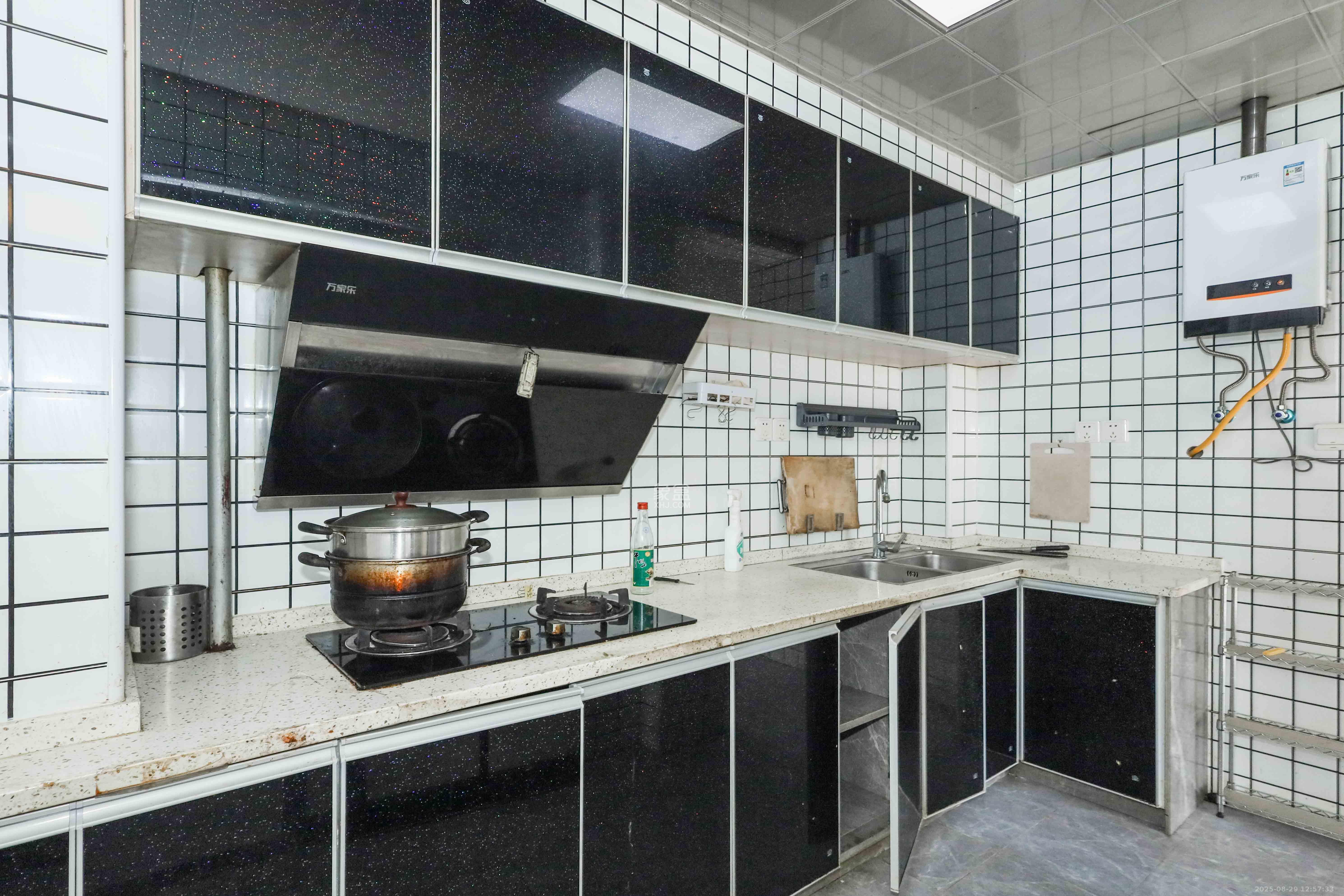 梅溪鑫苑名家  2室1厅1卫    75.0万 梅溪鑫苑名家  2室1厅1卫    75.0万厨房