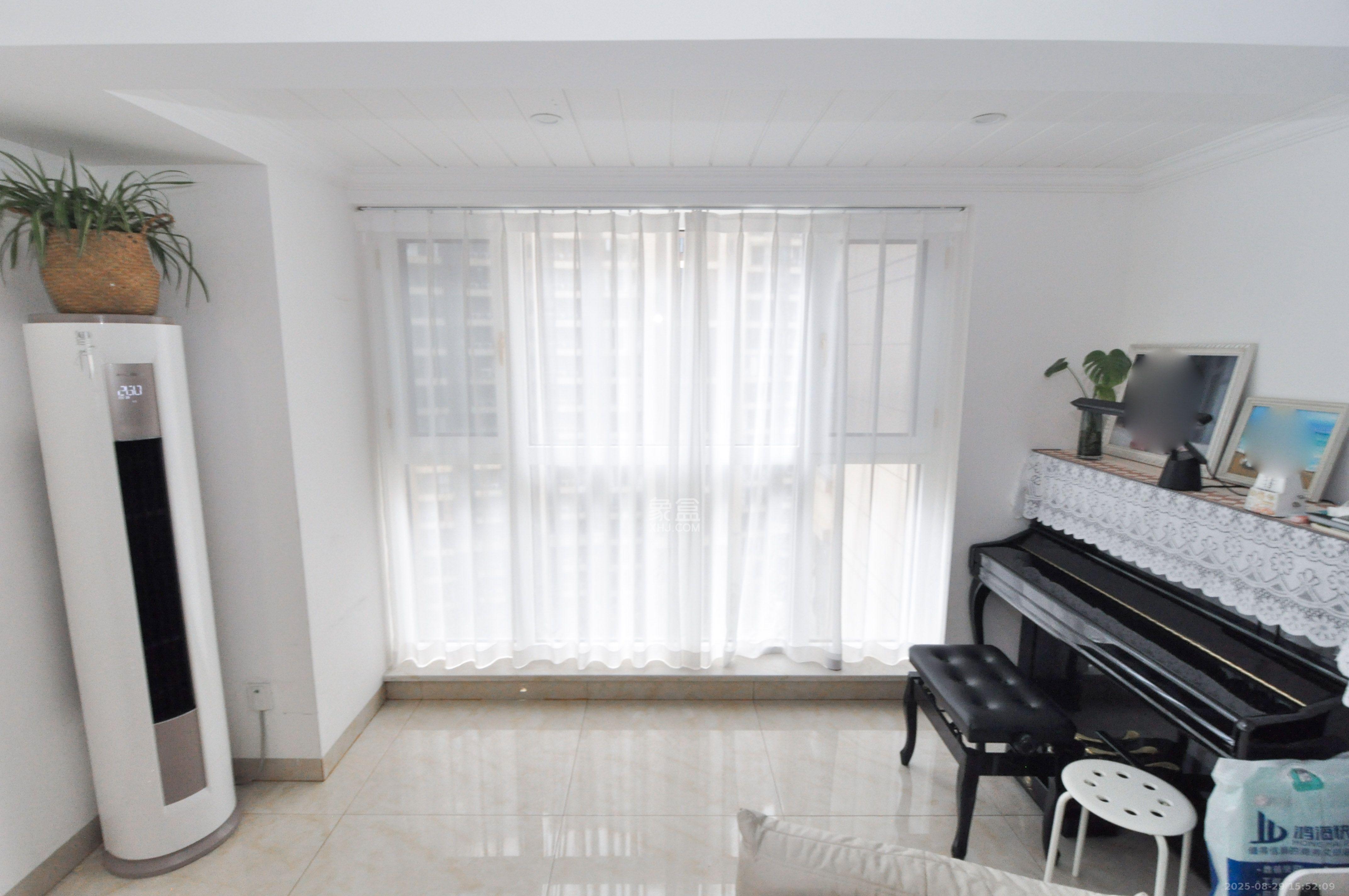 卓越浅水湾  4室2厅2卫    3400.0元/月 卓越浅水湾  4室2厅2卫    3400.0元/月室内图