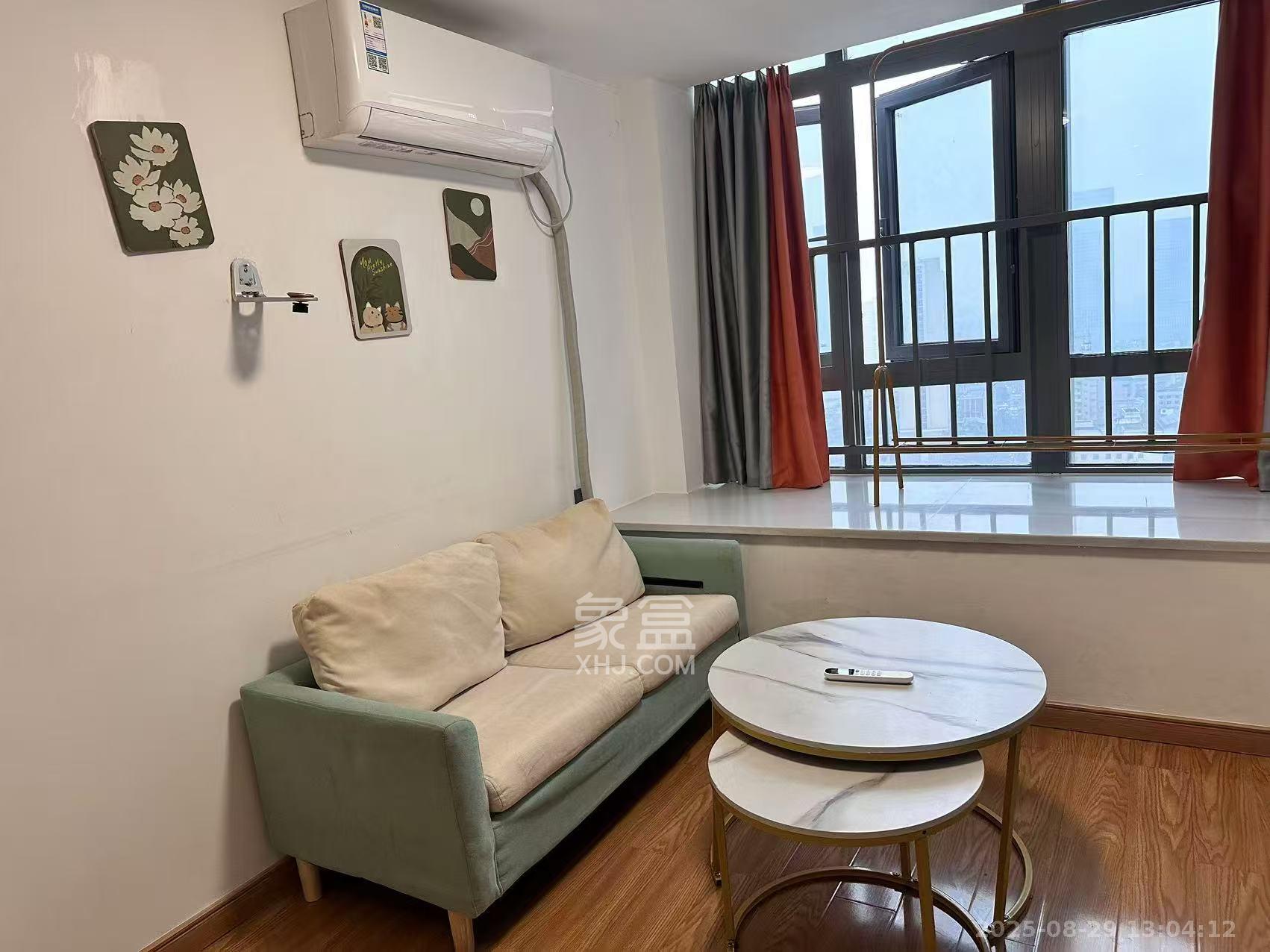 阳光城檀悦  2室1厅1卫    2800.0元/月室内图