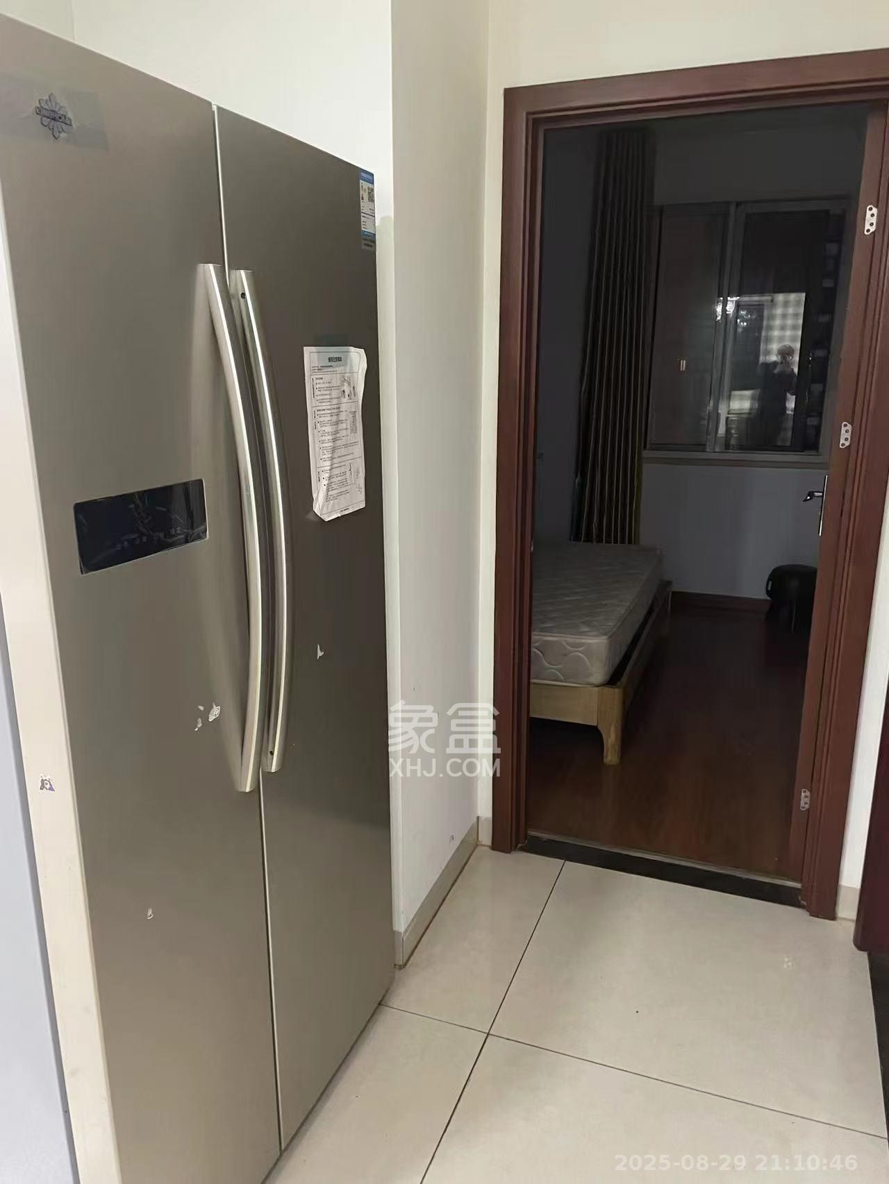 巧克力空间（建鸿达现代大厦）  3室2厅1卫   2500.00元/月室内图