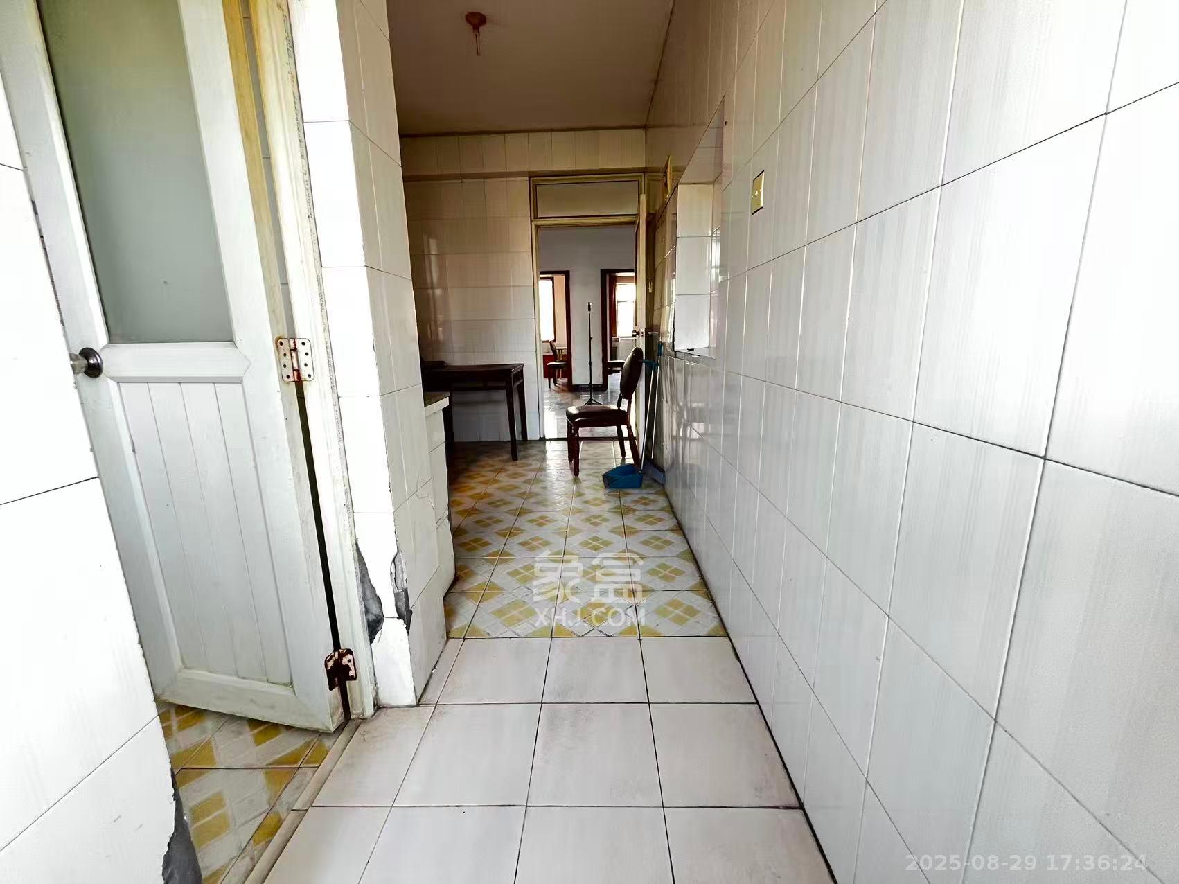 黄泥岭社区 2室2厅1卫 1600.0元/月 黄泥岭社区 2室2厅1卫 1600.0元/月室内图