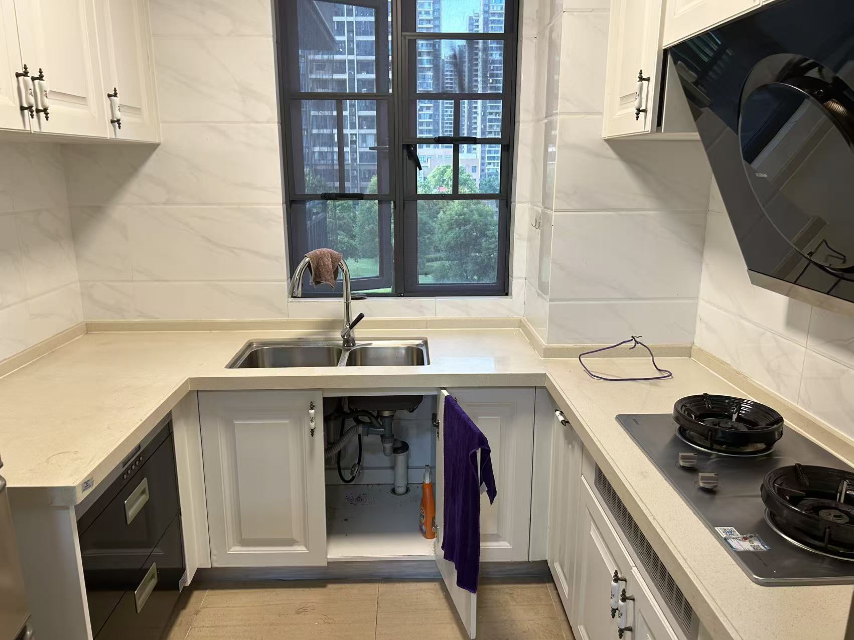 碧桂园梓山府 4室2厅2卫 2500.0元/月 碧桂园梓山府 4室2厅2卫 2500.0元/月室内图