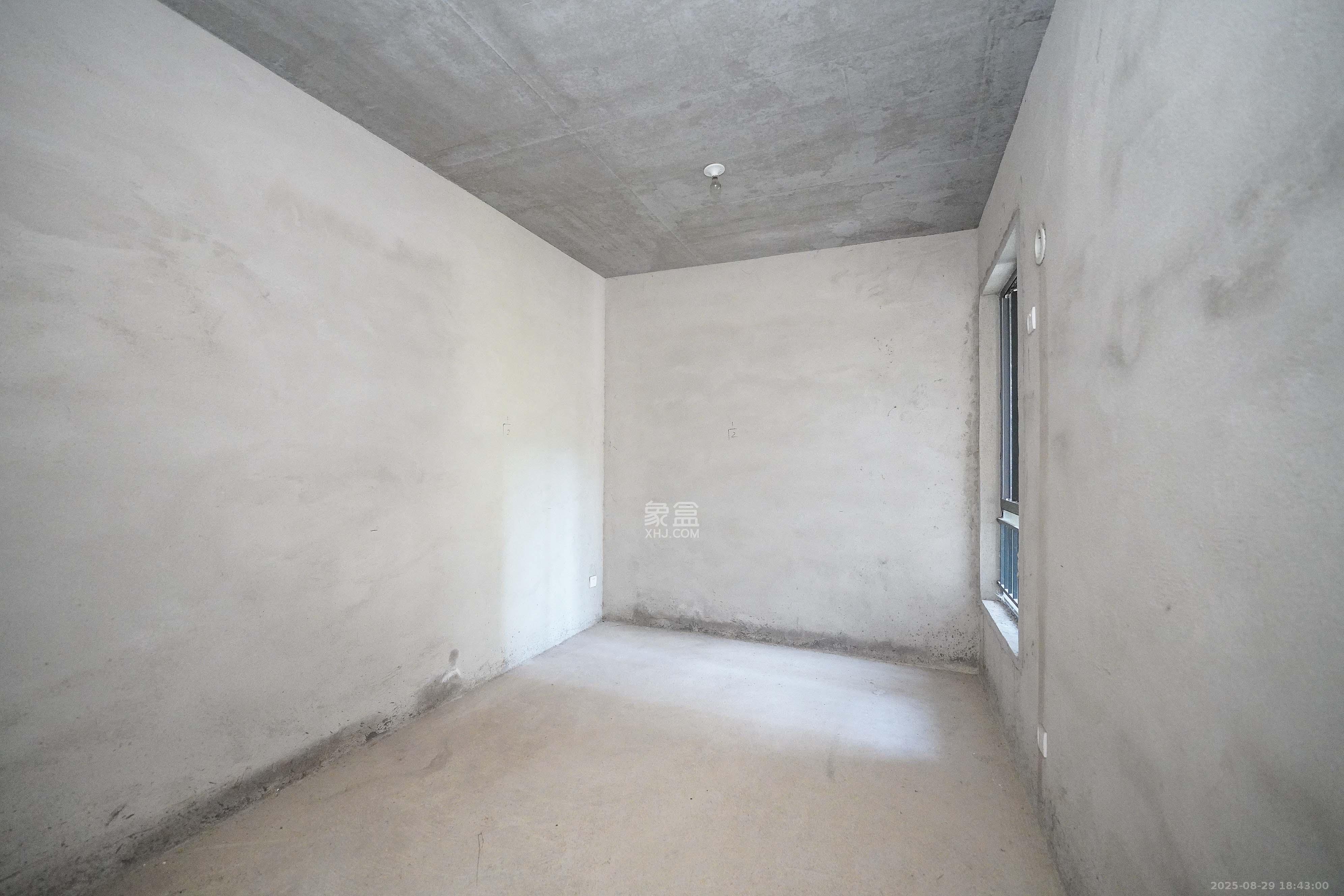 五矿万境蓝山  2室2厅1卫    65.0万卧室