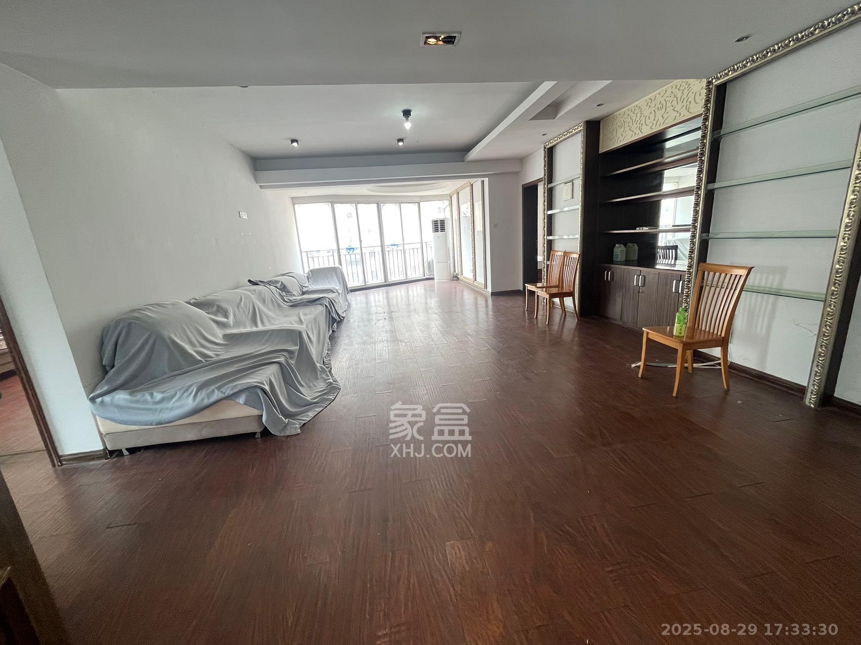 华雅花园  3室2厅2卫    3500.0元/月 华雅花园  3室2厅2卫    3500.0元/月室内图1