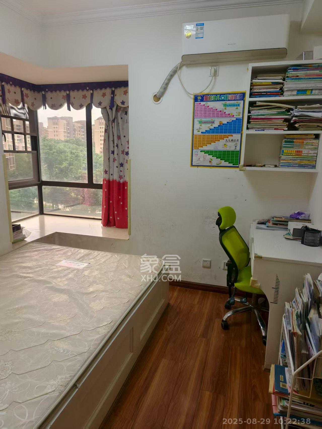 深业睿城  1室1厅1卫    2400.0元/月 深业睿城  1室1厅1卫    2400.0元/月室内图