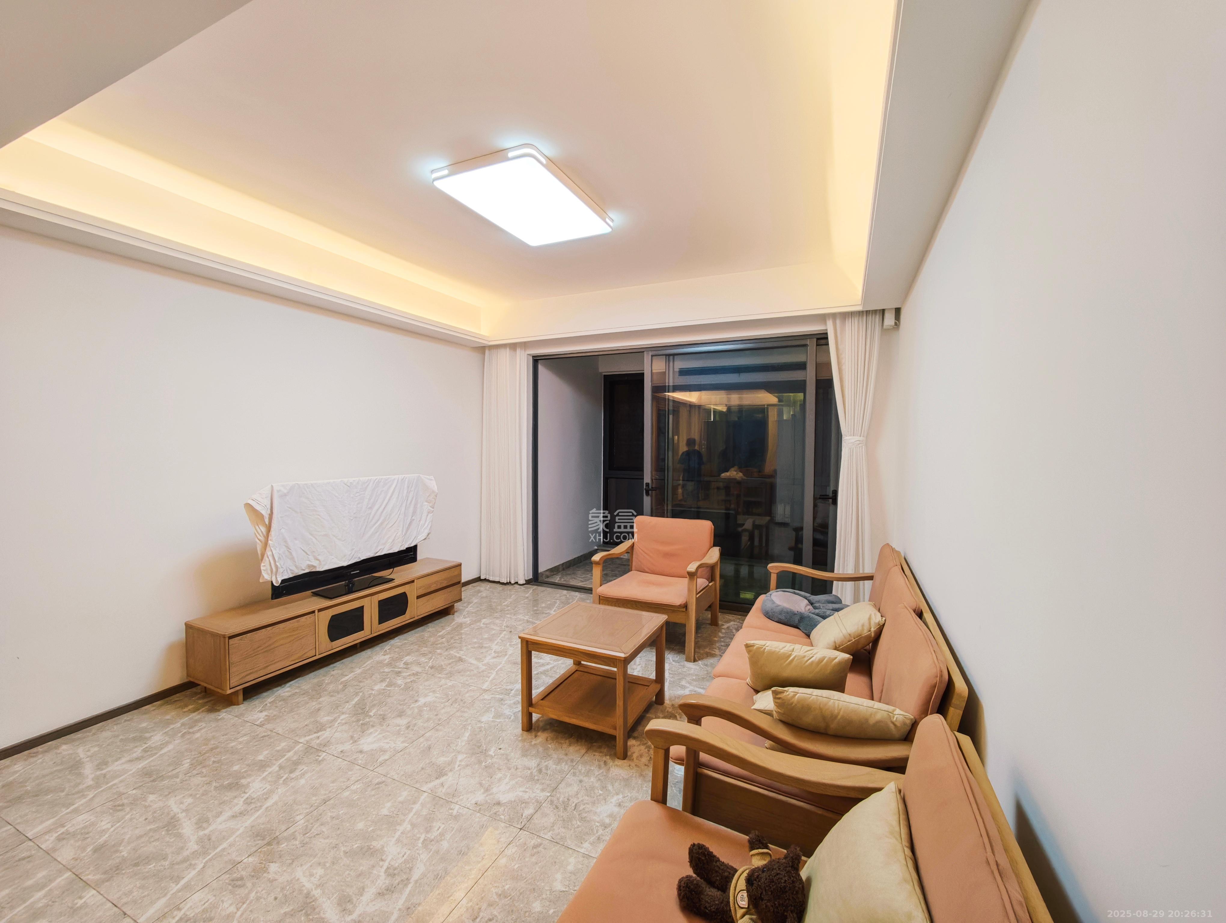 复地滨江金融中心 4室1厅2卫 4000.0元/月 复地滨江金融中心 4室1厅2卫 4000.0元/月室内图