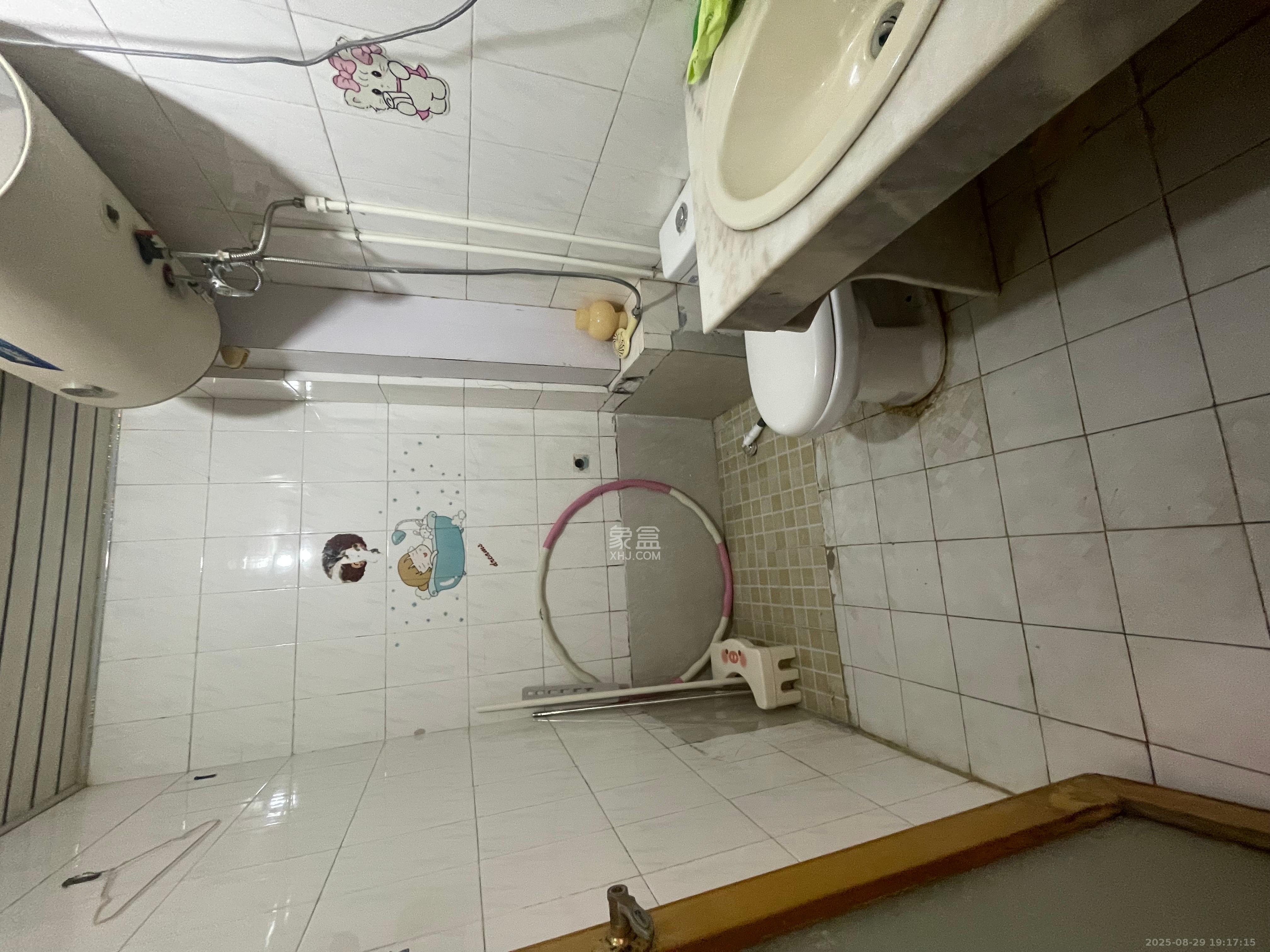 天剑路扫把塘检察院宿舍 3室2厅2卫 1800.0元/月 天剑路扫把塘检察院宿舍 3室2厅2卫 1800.0元/月室内图